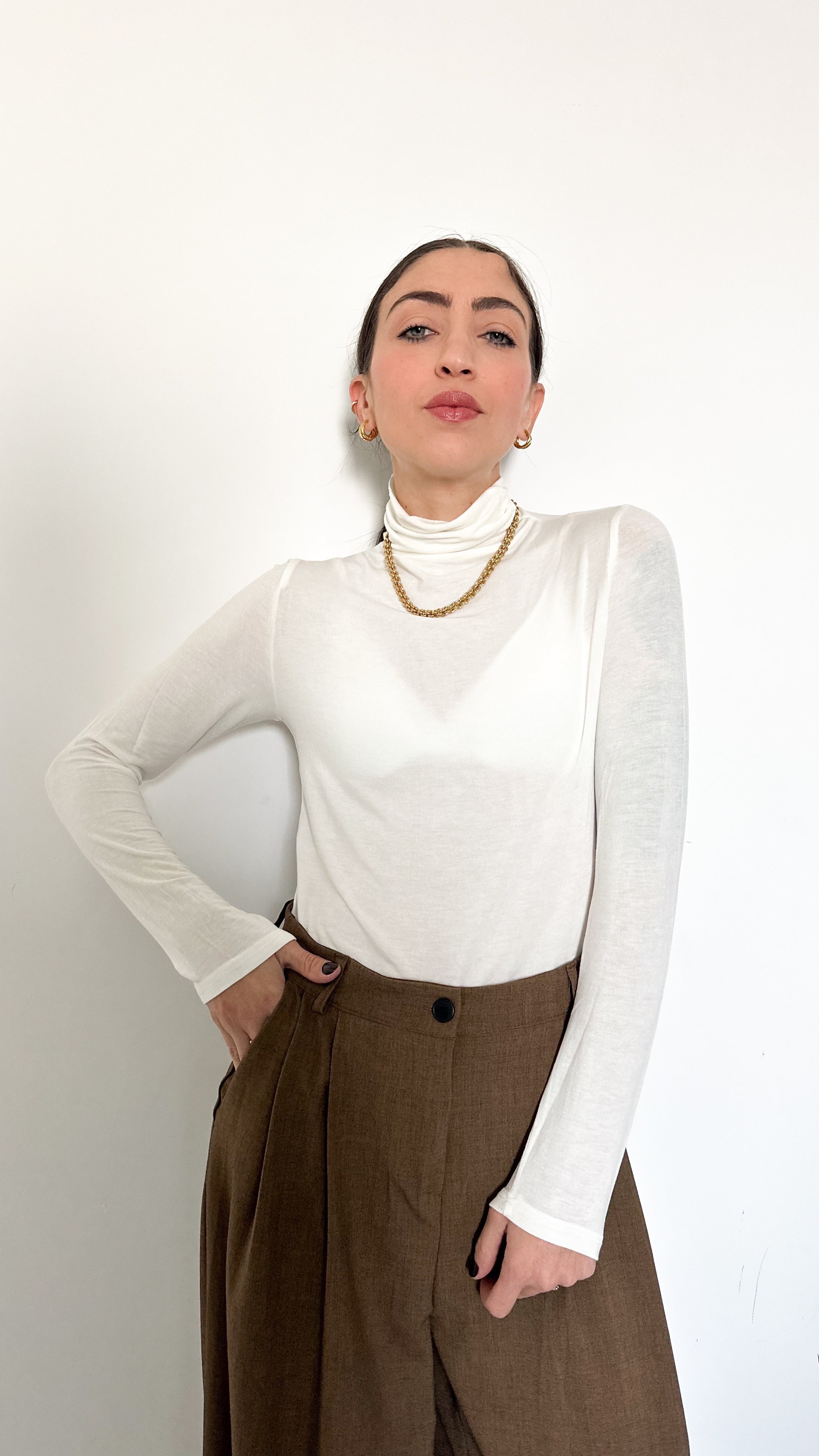 Maglia Bianca Basic Collo Alto