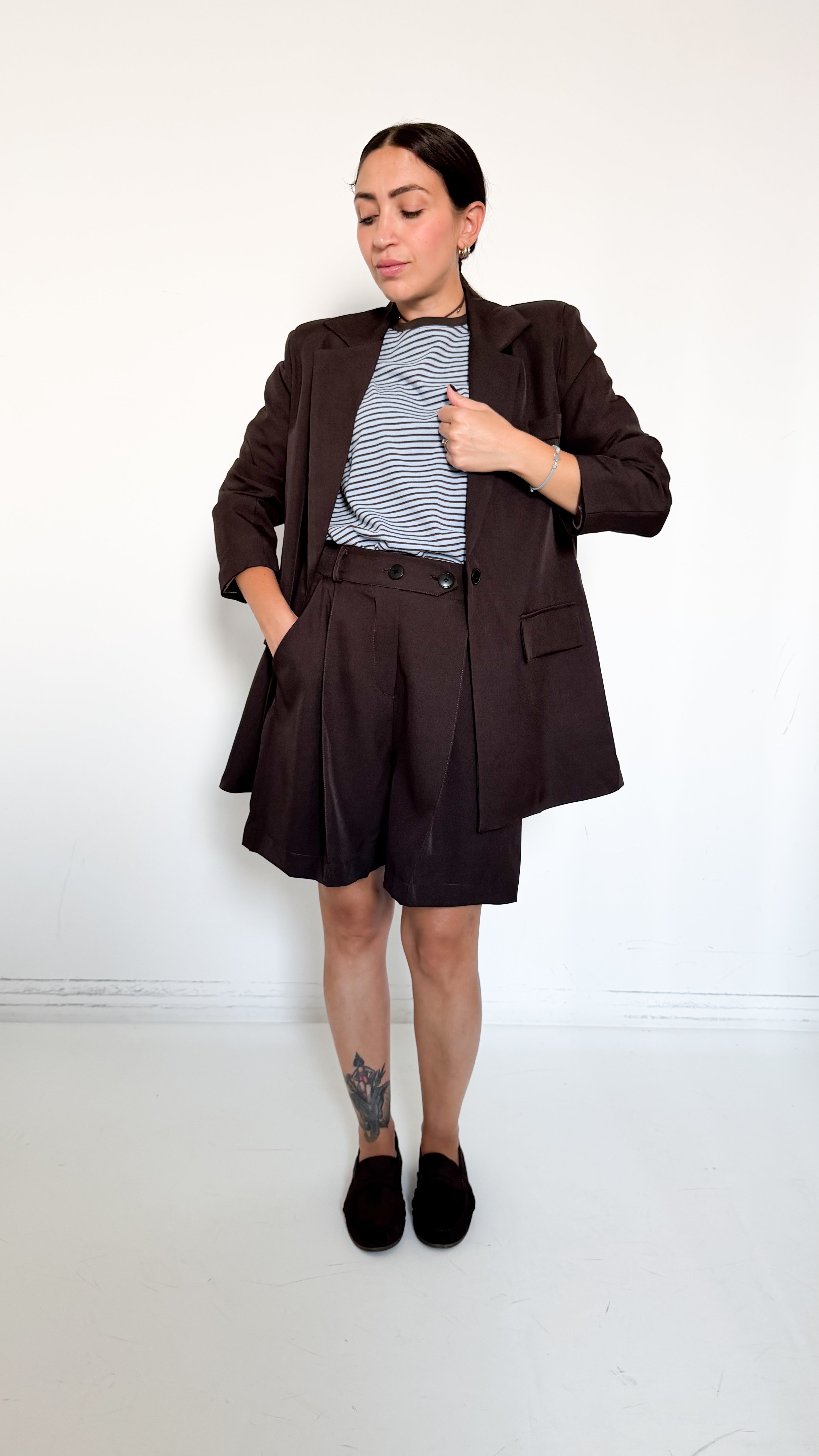 Tailleur Marrone Con Bermuda
