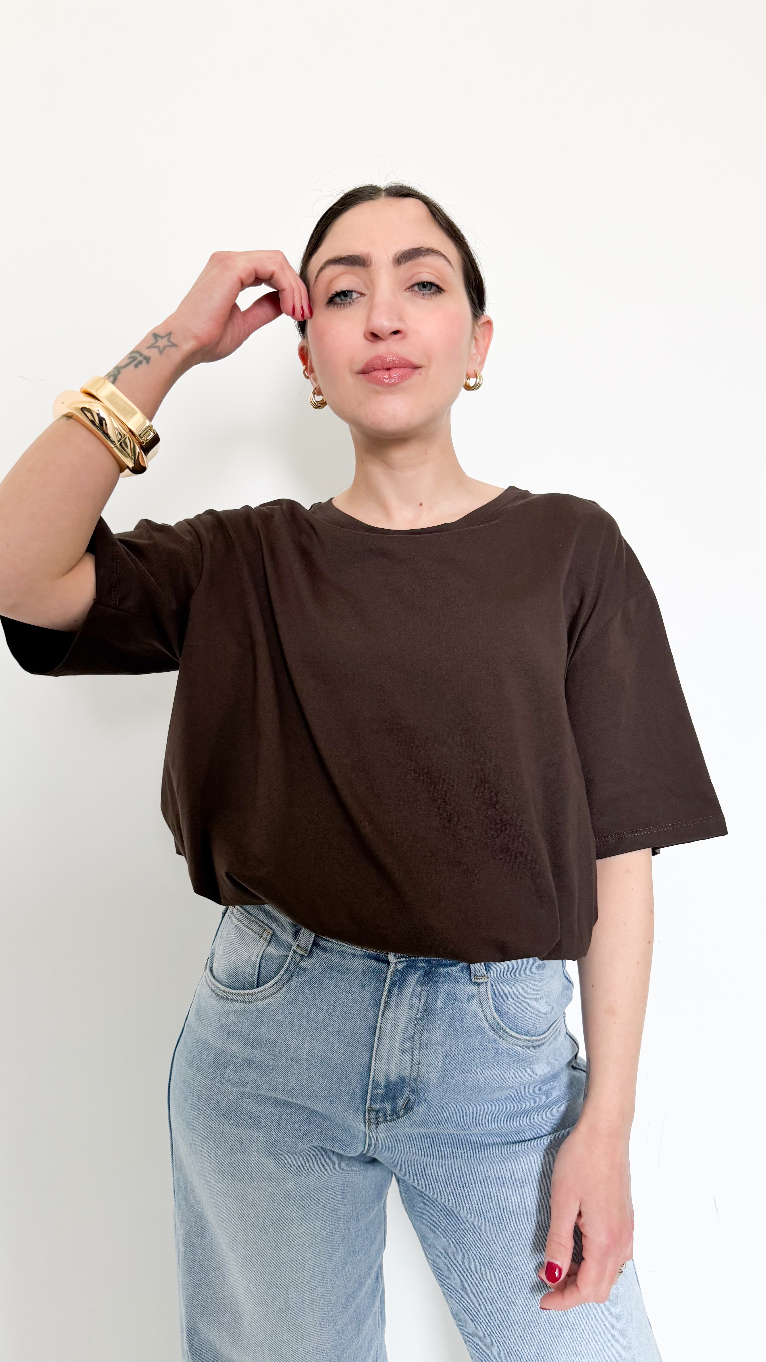 T-Shirt Marrone Con Elastico