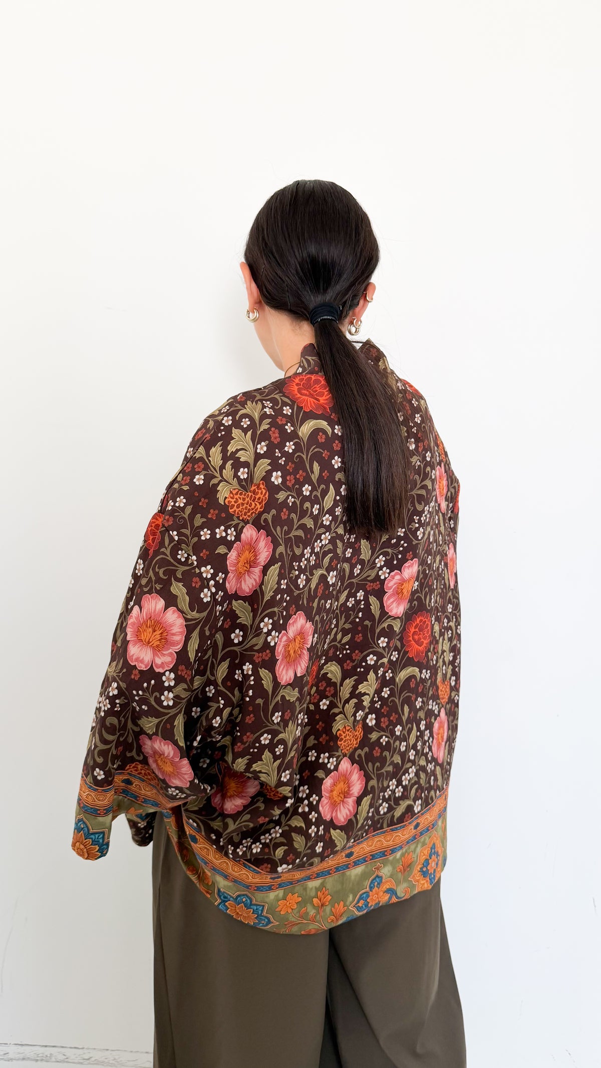 Kimono Marrone A Fiori