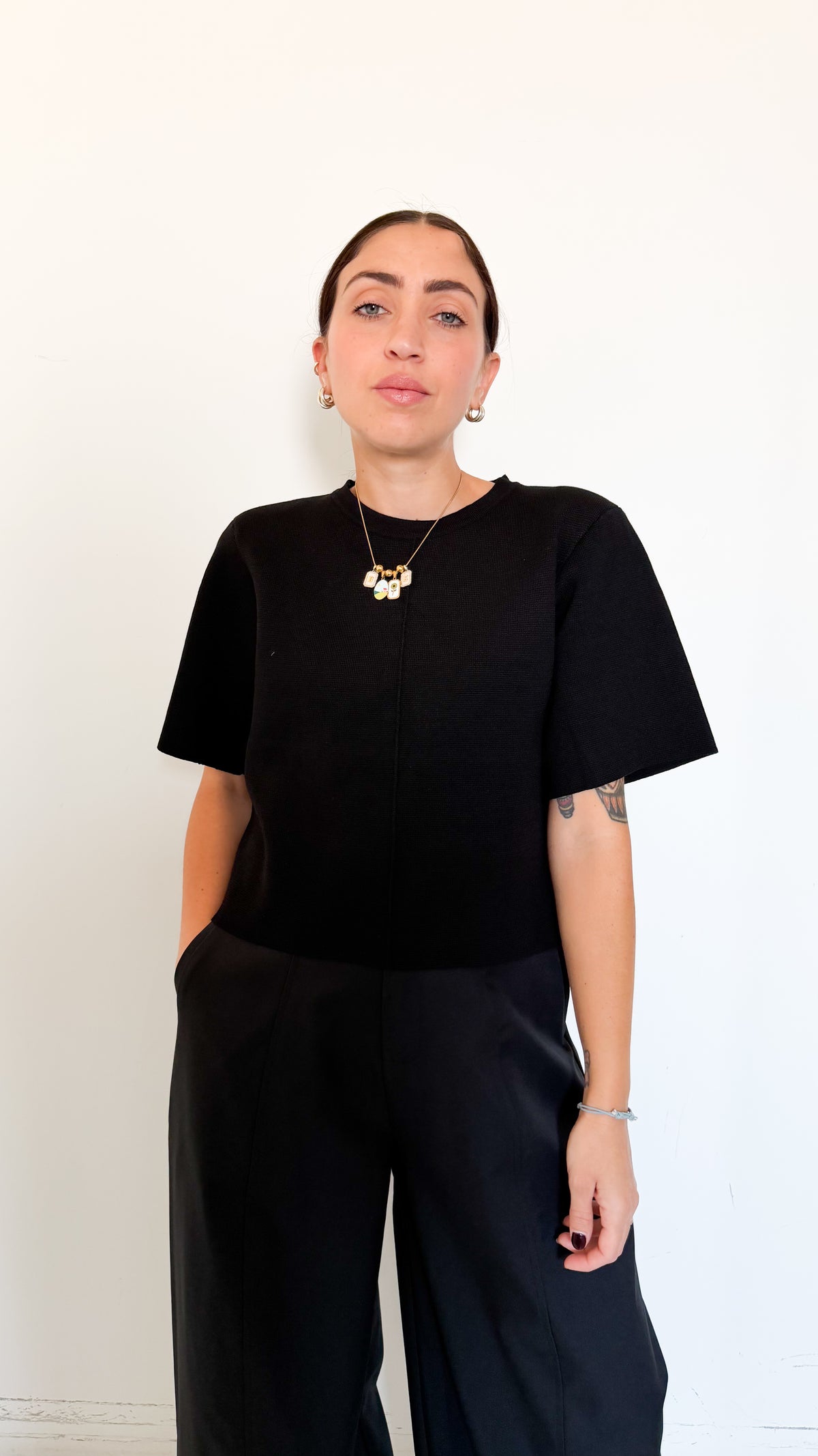 Maglia Nera Mezza Manica Con Spalline