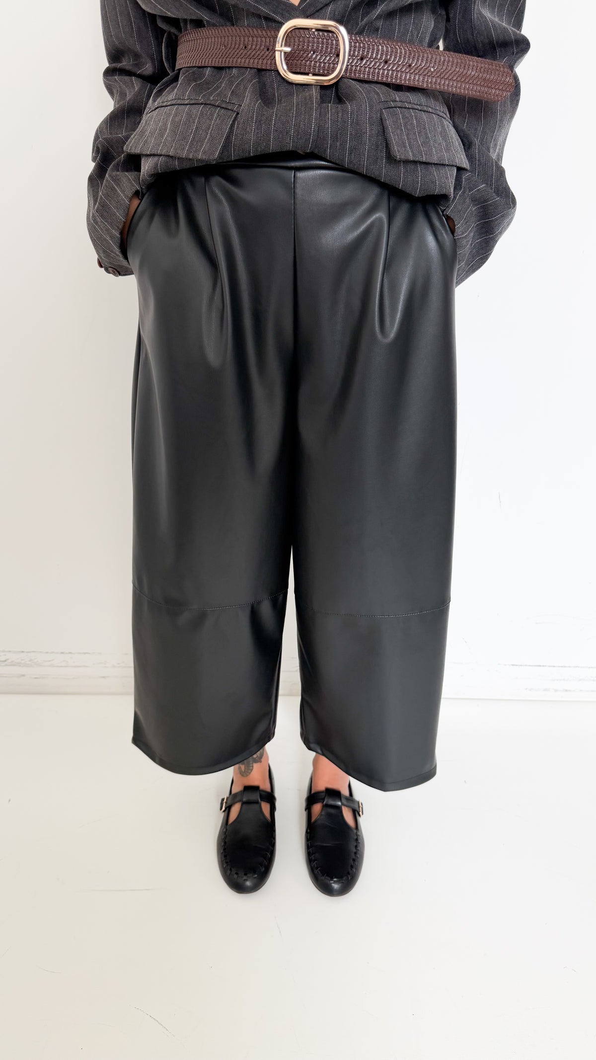Pantaloni Neri Culotte In Similpelle
