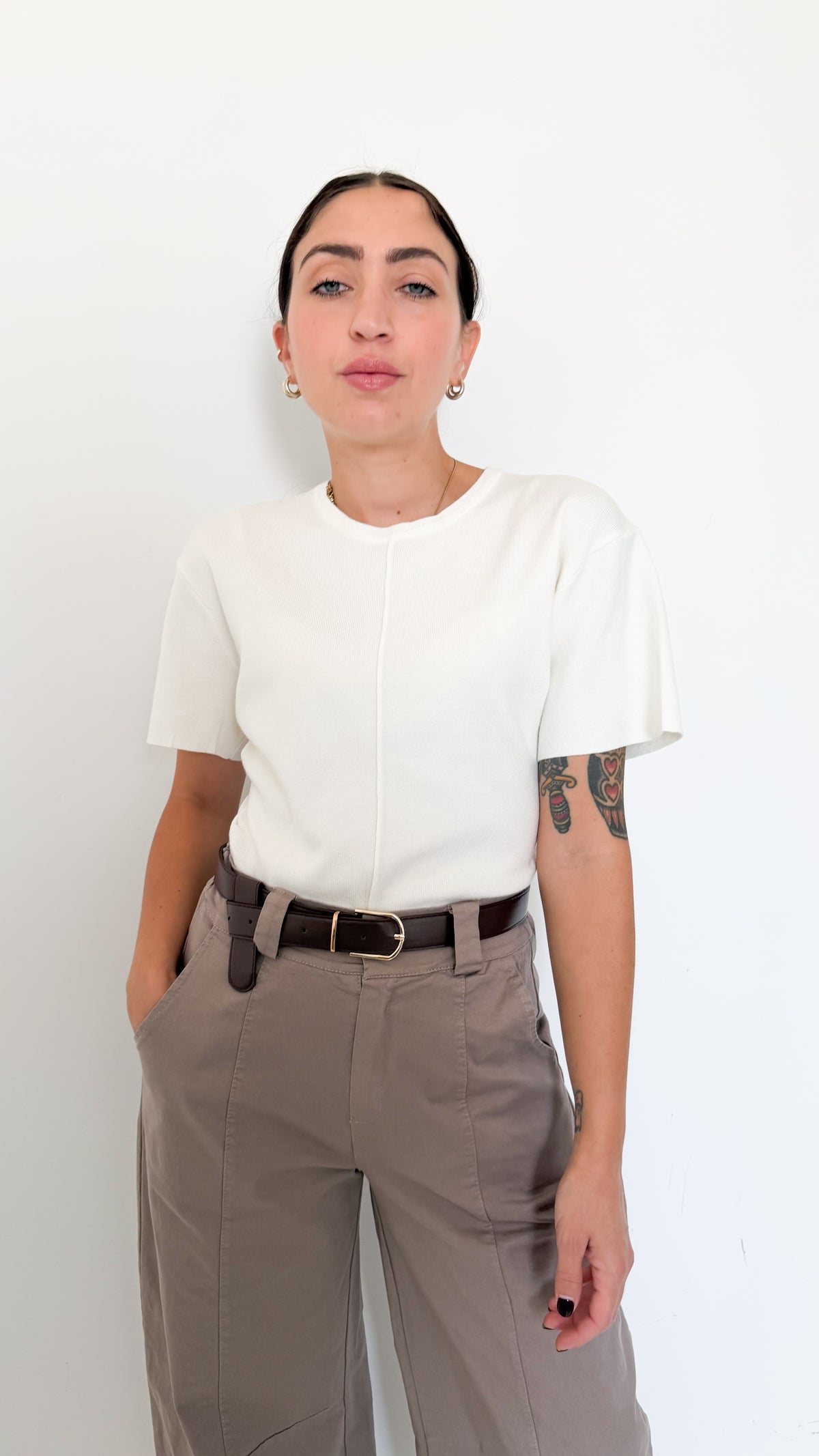 Maglia Bianca Mezza Manica Con Dettagli