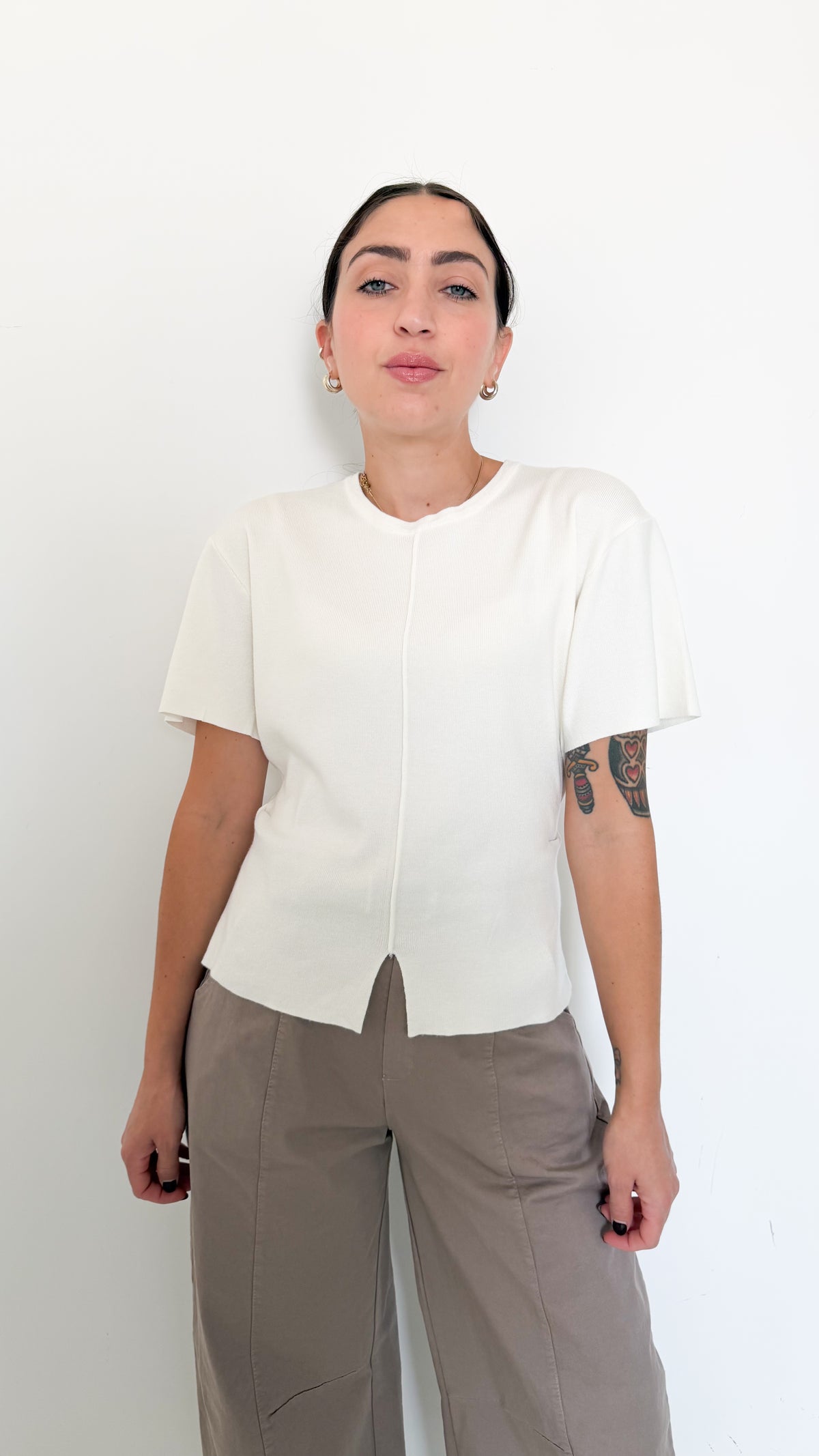 Maglia Bianca Mezza Manica Con Dettagli