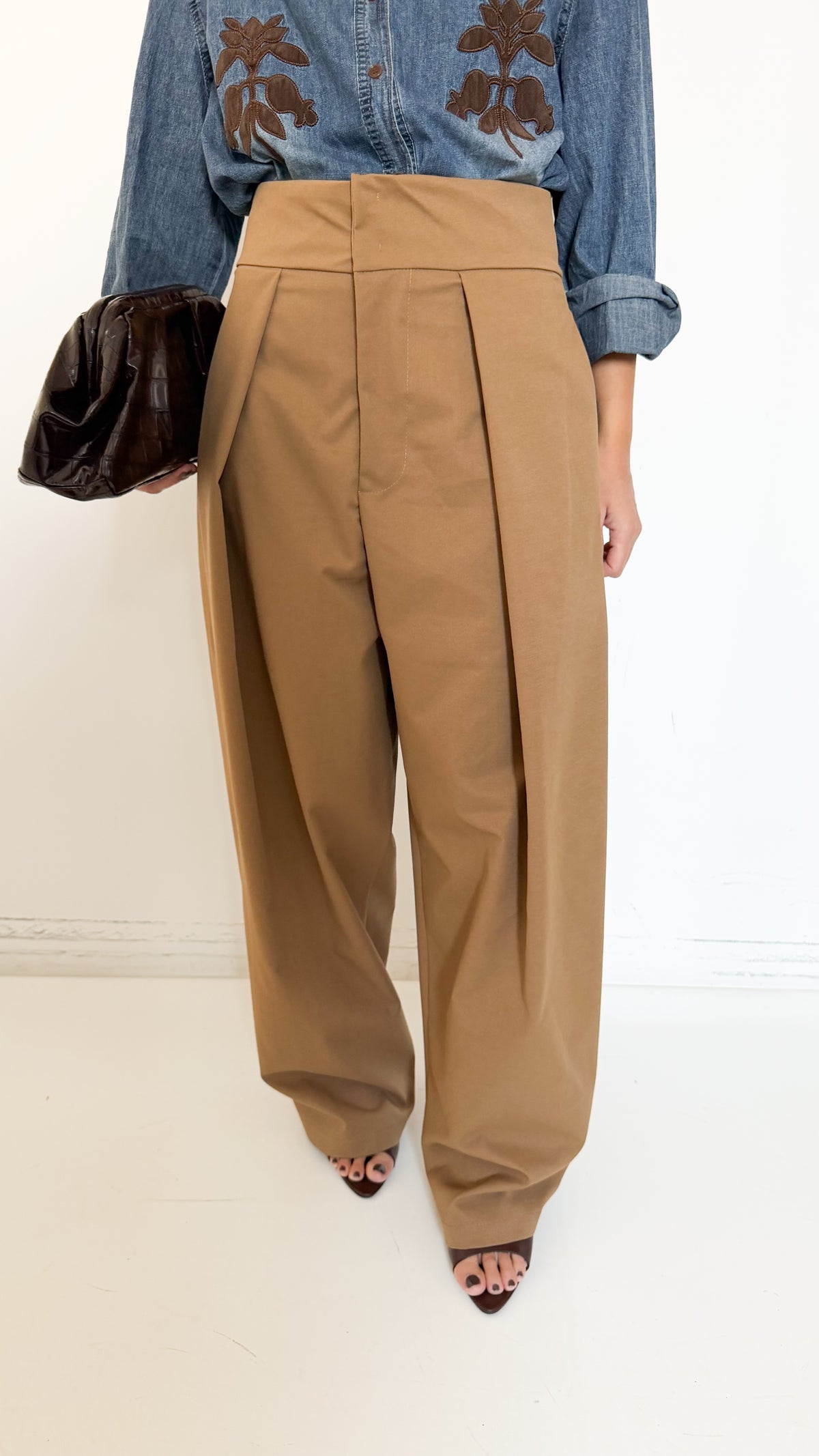 Pantaloni Vita Alta Con Pinces