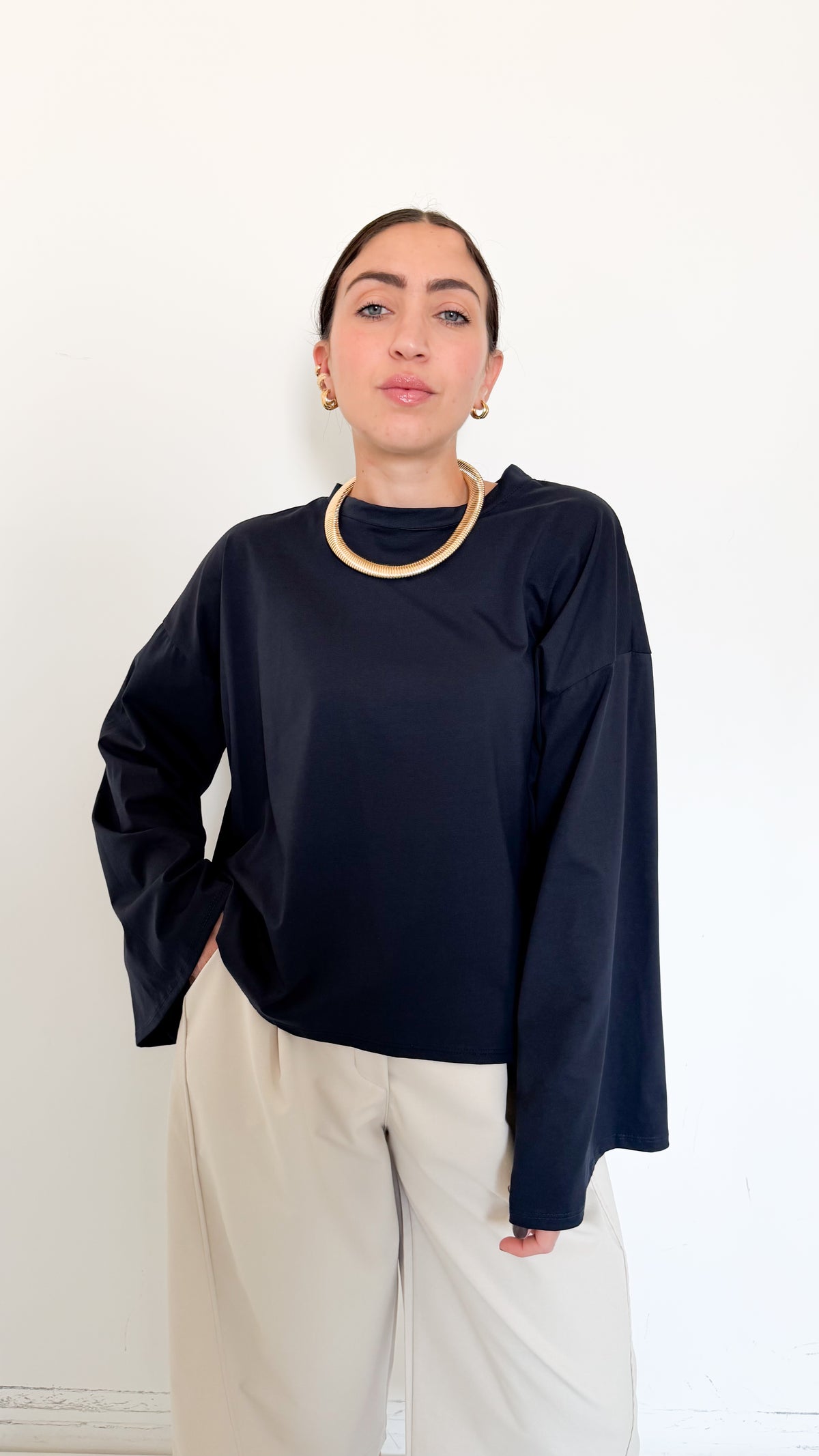 Maglia Blu Manica A Campana