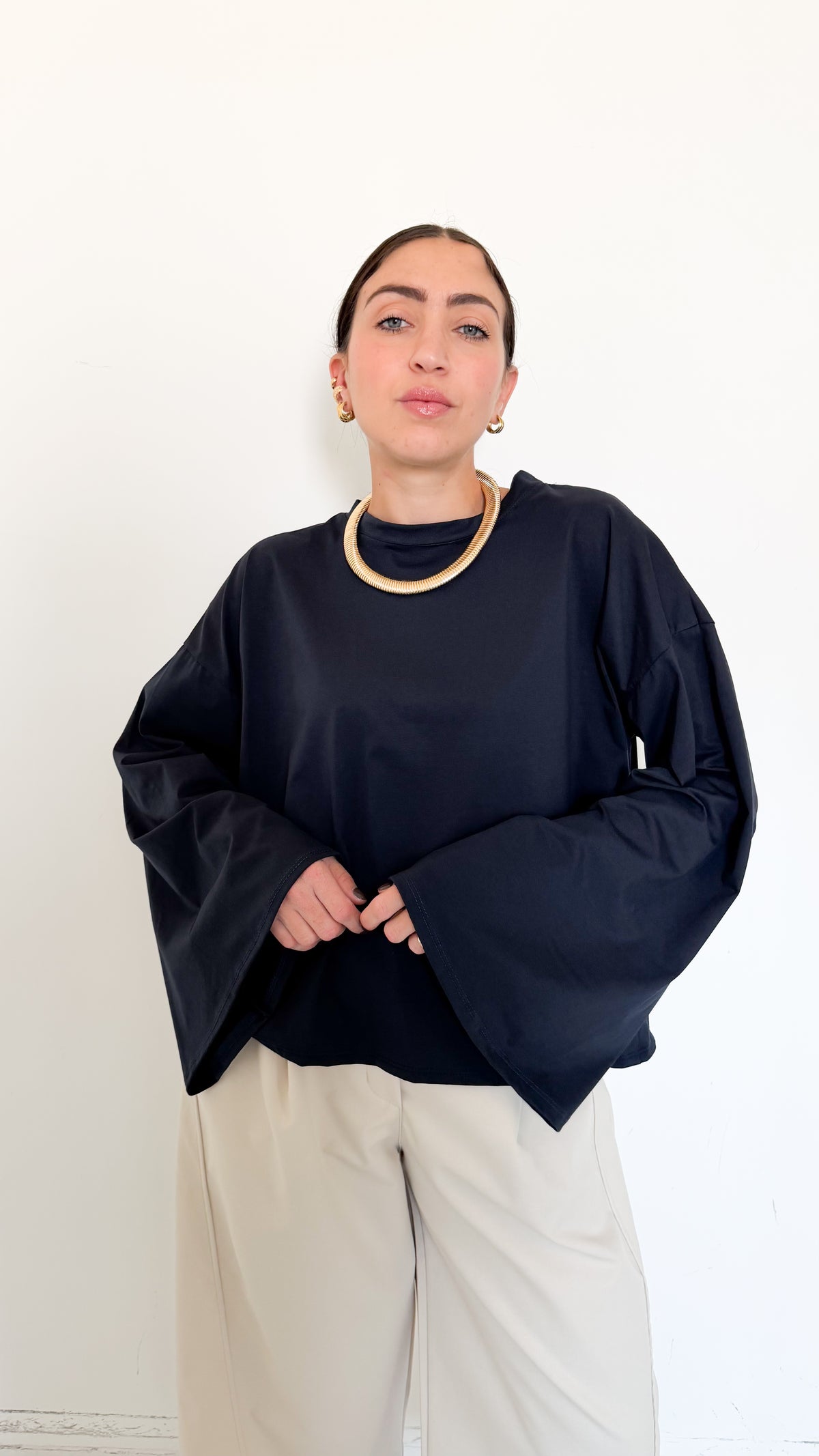 Maglia Blu Manica A Campana