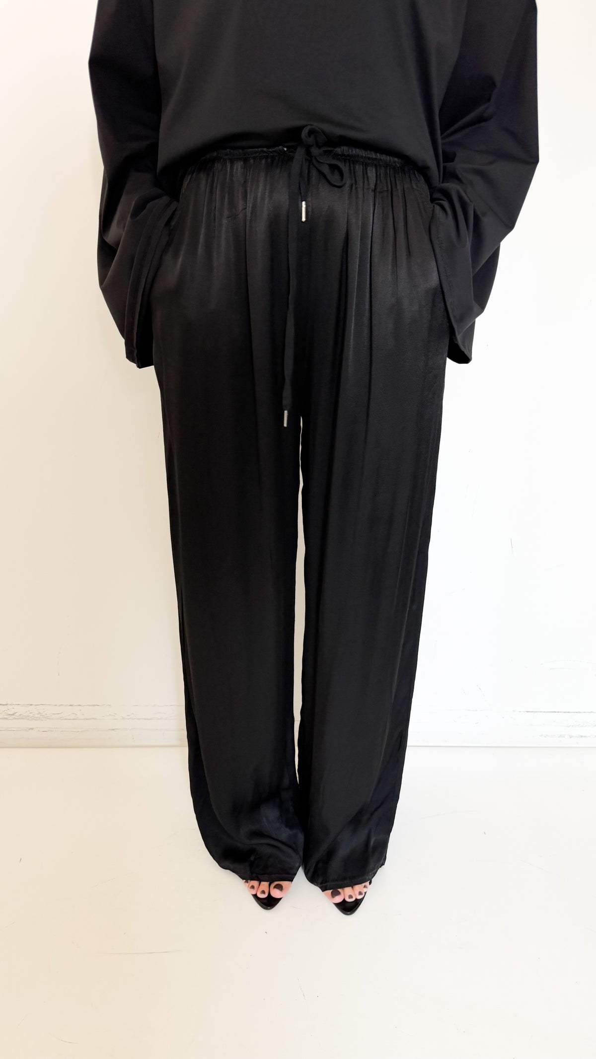Pantaloni Neri In Satin