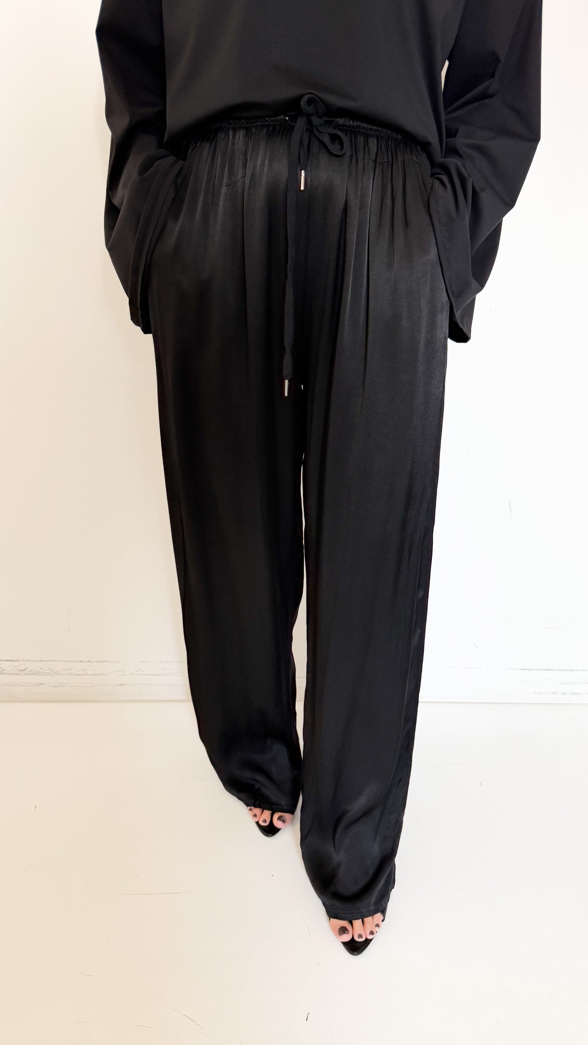 Pantaloni Neri In Satin