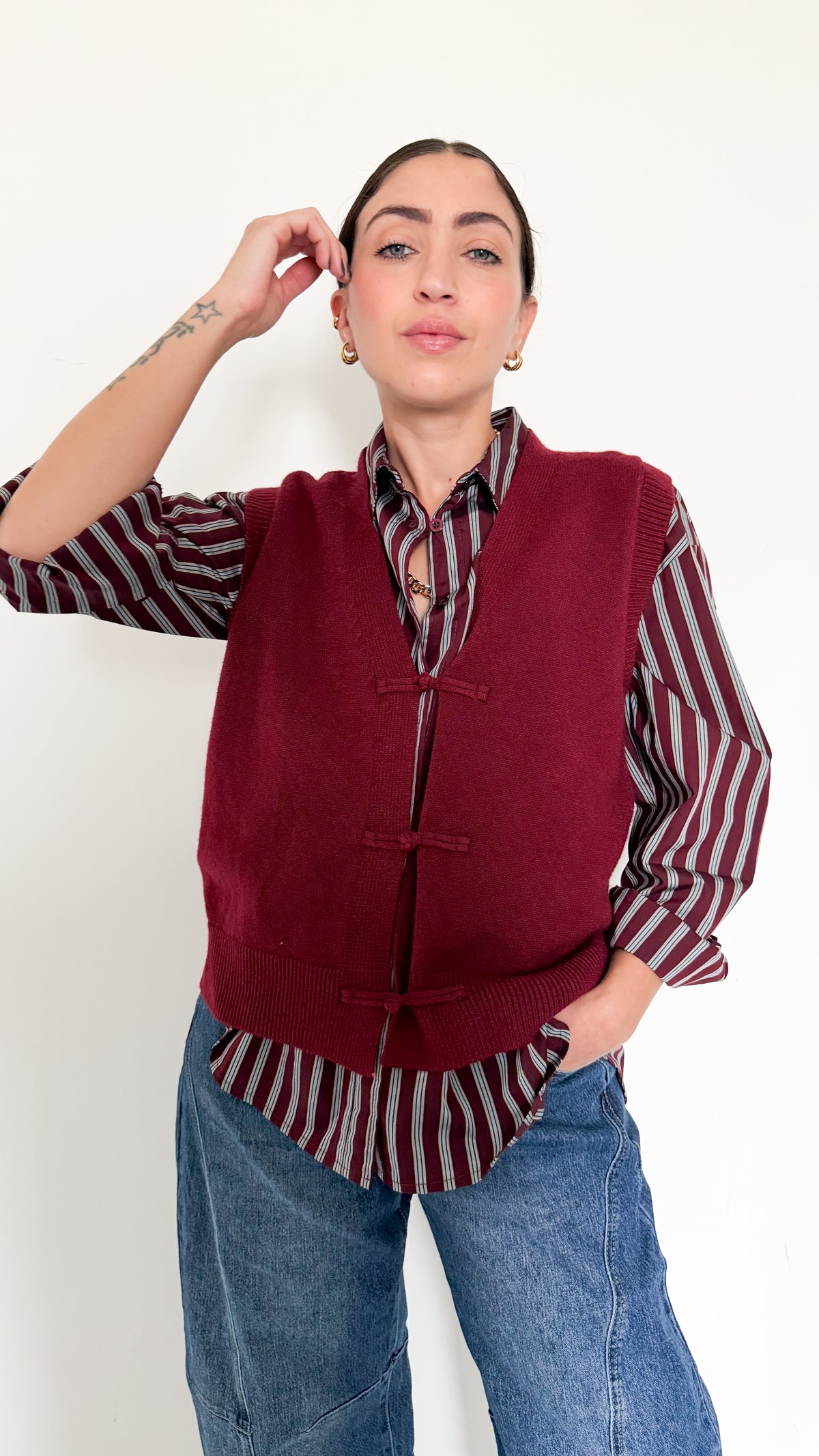 Gilet Bordeaux Con Dettagli