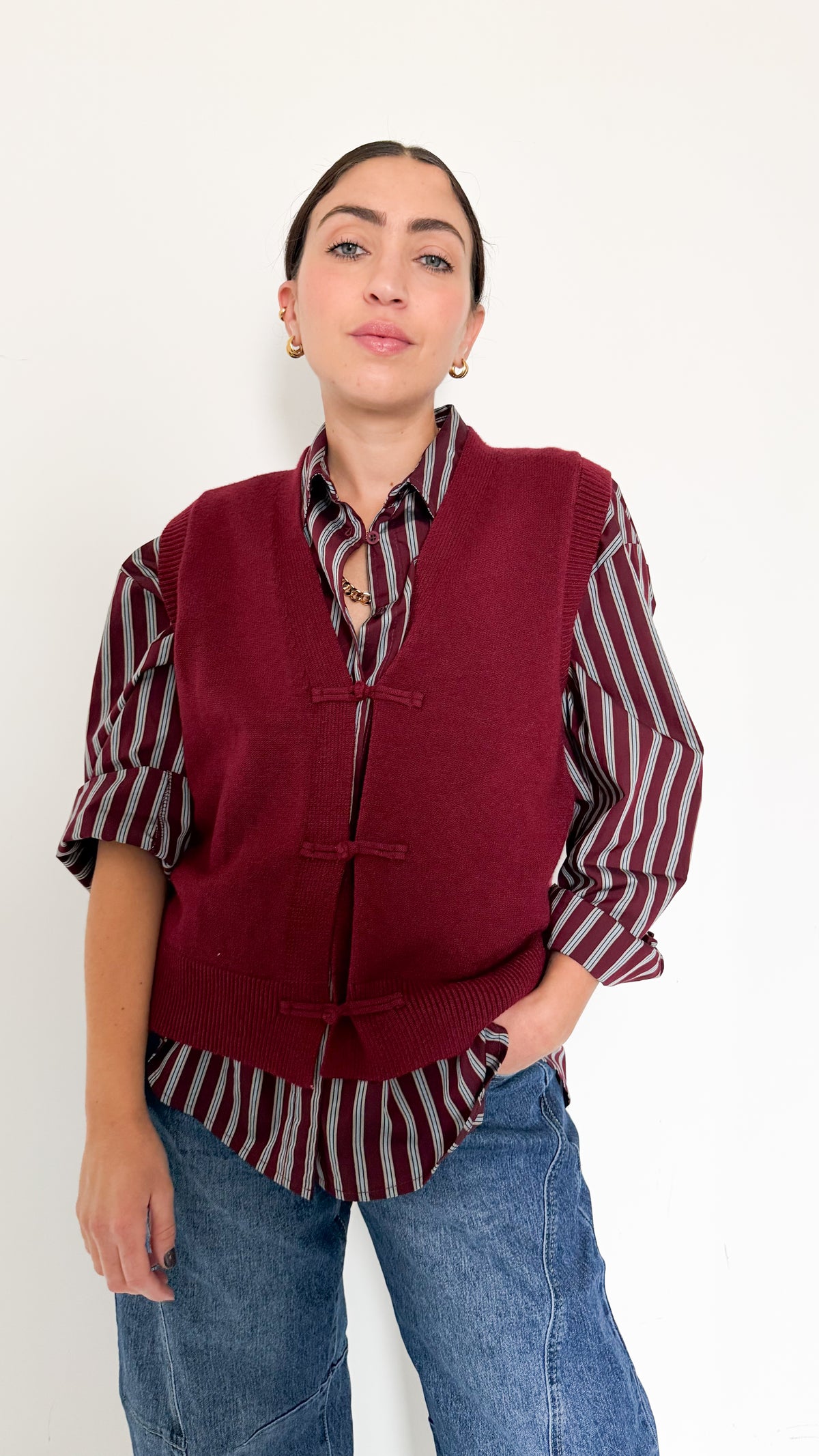 Gilet Bordeaux Con Dettagli