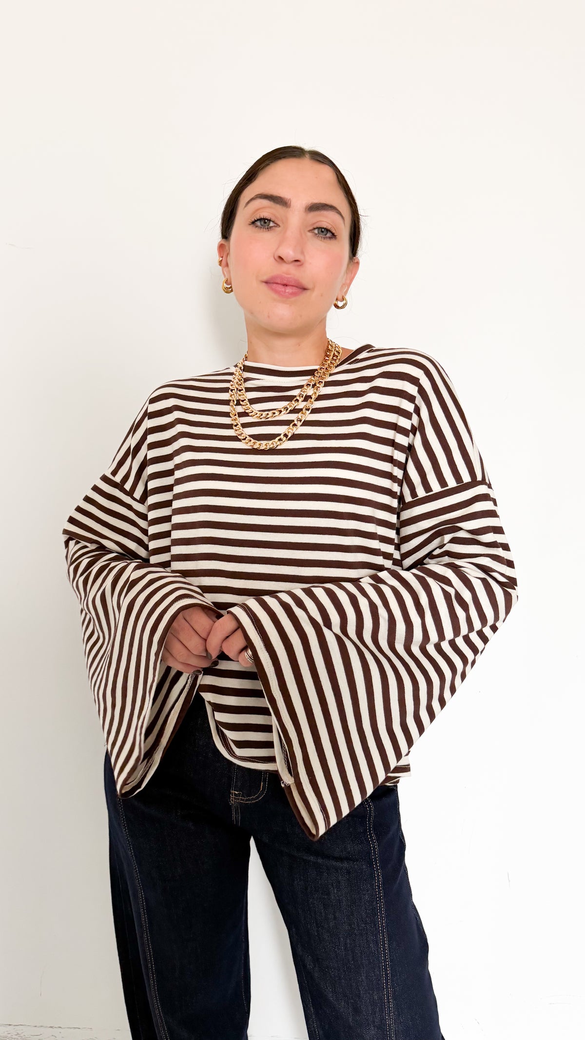 Maglia Marrone A Righe Manica A Campana