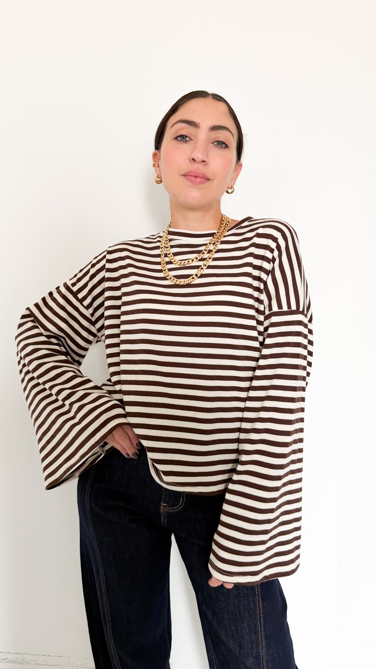 Maglia Marrone A Righe Manica A Campana