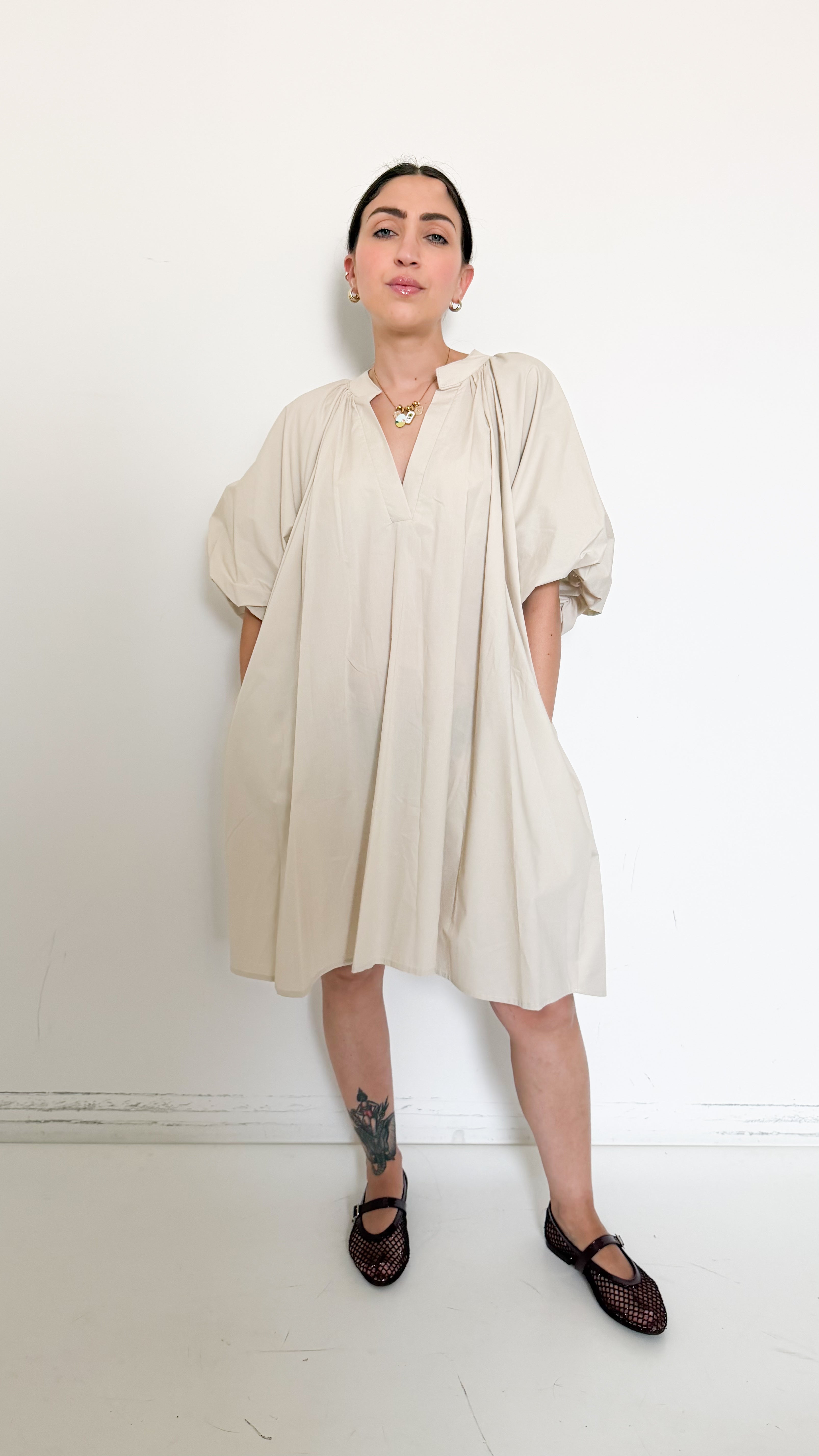 Vestito Beige Manica A Sbuffo