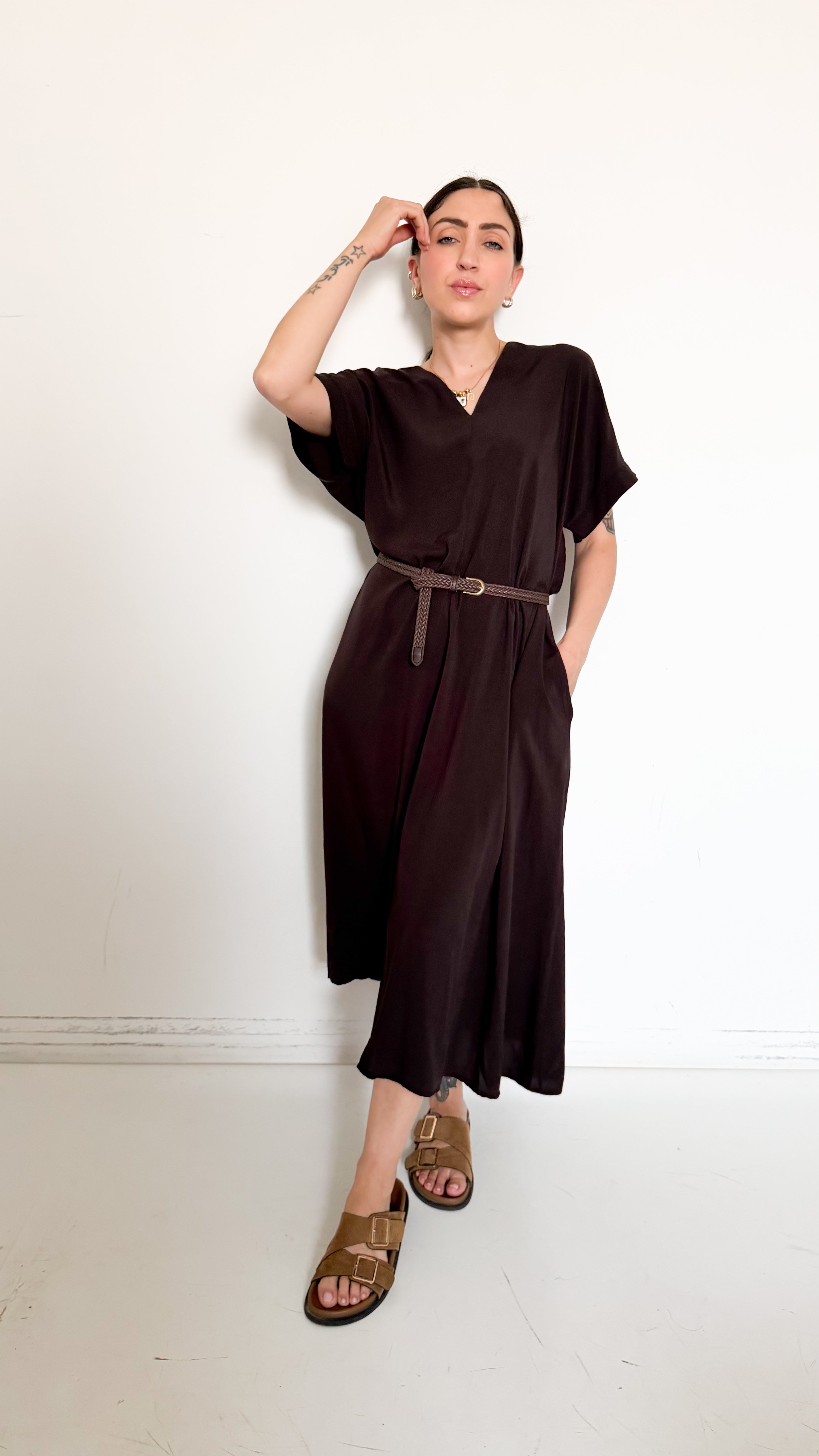 Vestito Marrone Scollo A Punta
