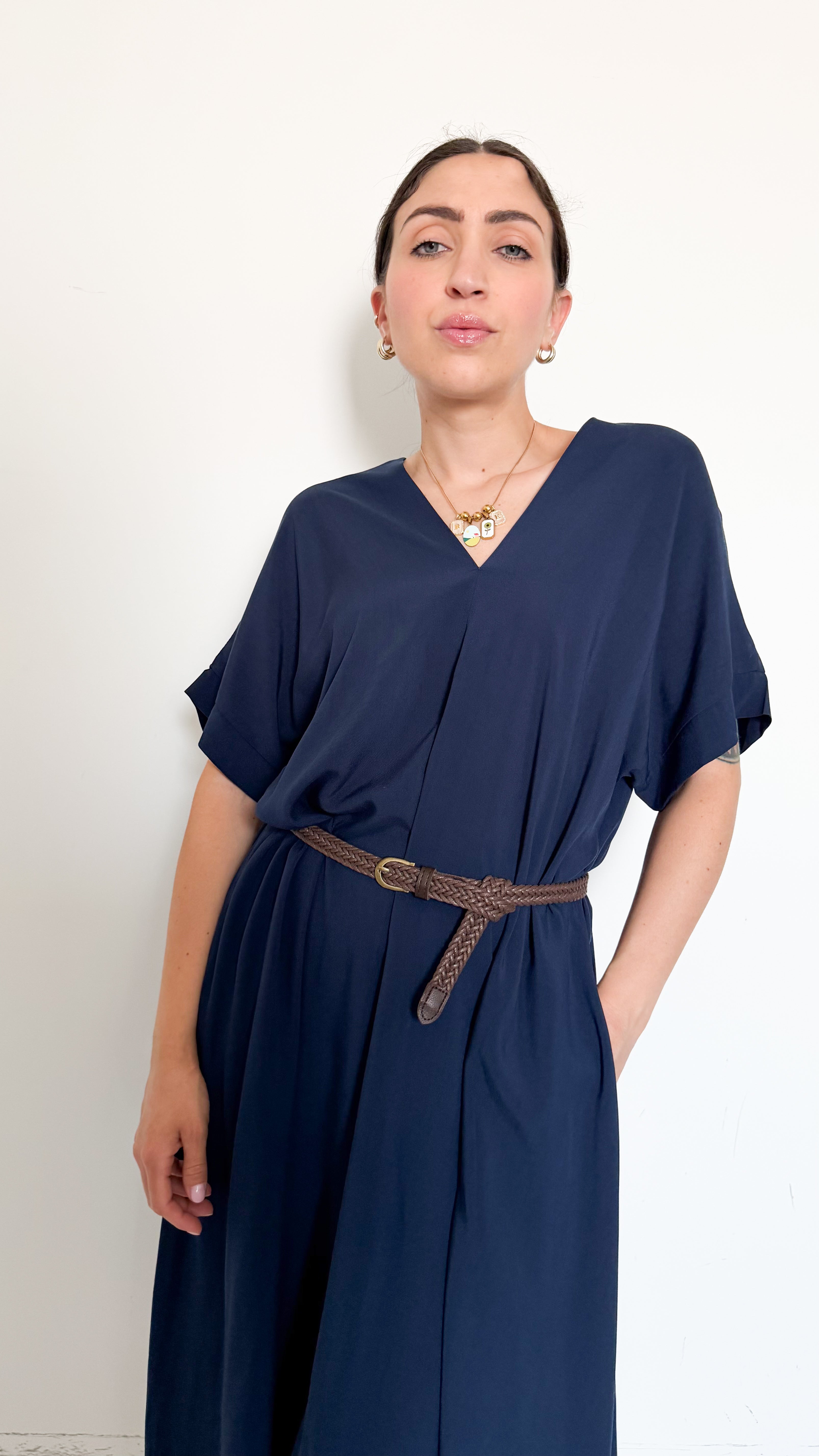 Vestito Blu Scollo A Punta