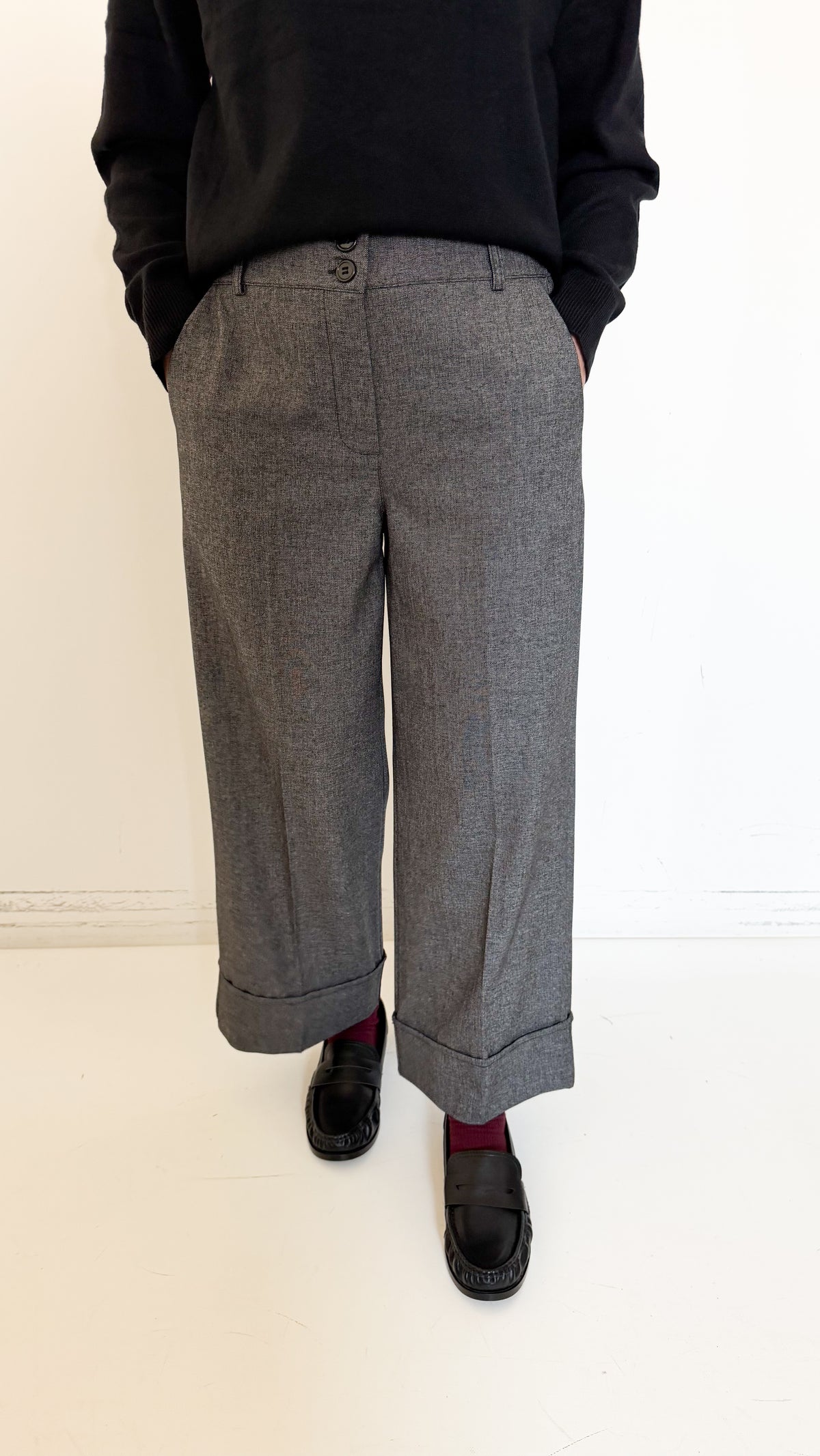 Pantaloni Grigi Con Risvolto
