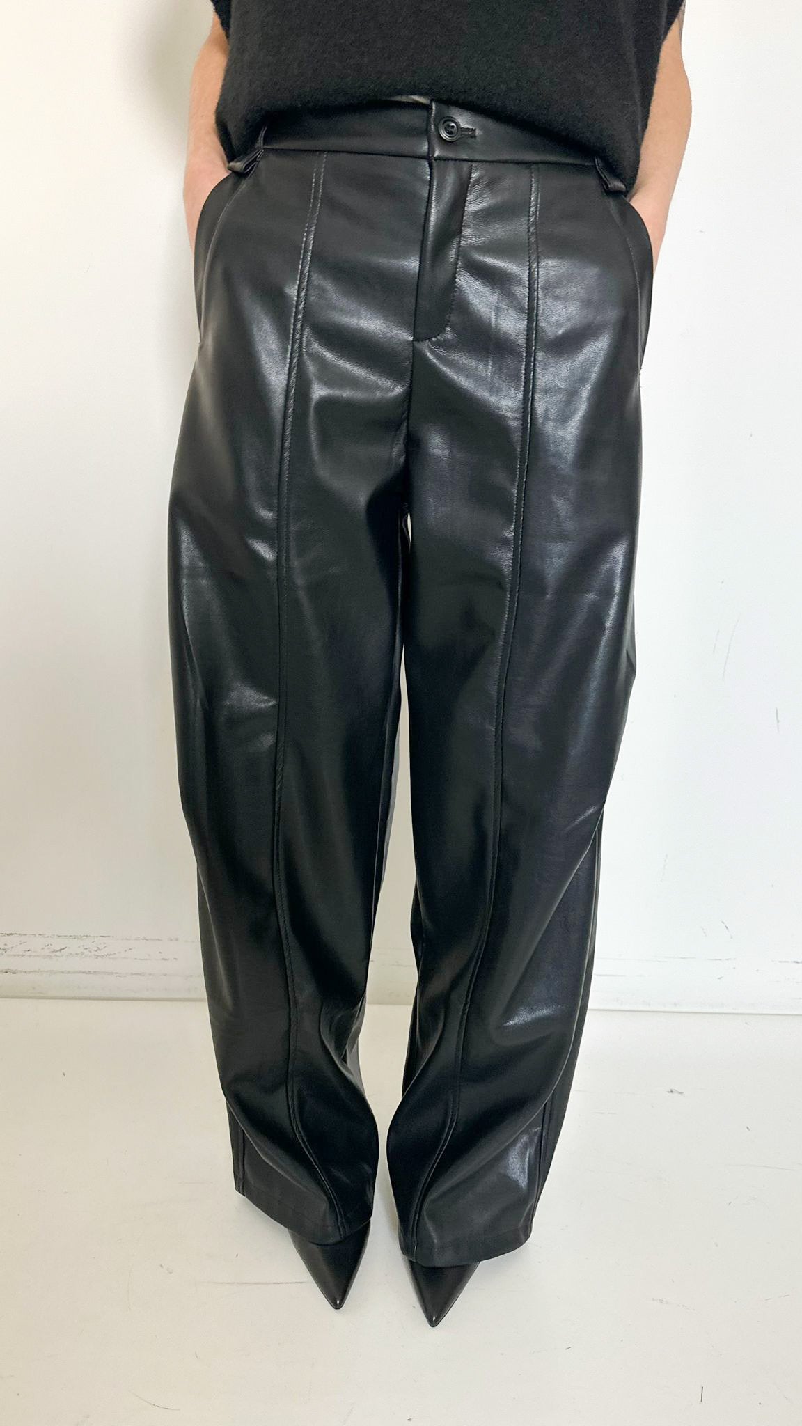 Pantaloni Neri In Ecopelle