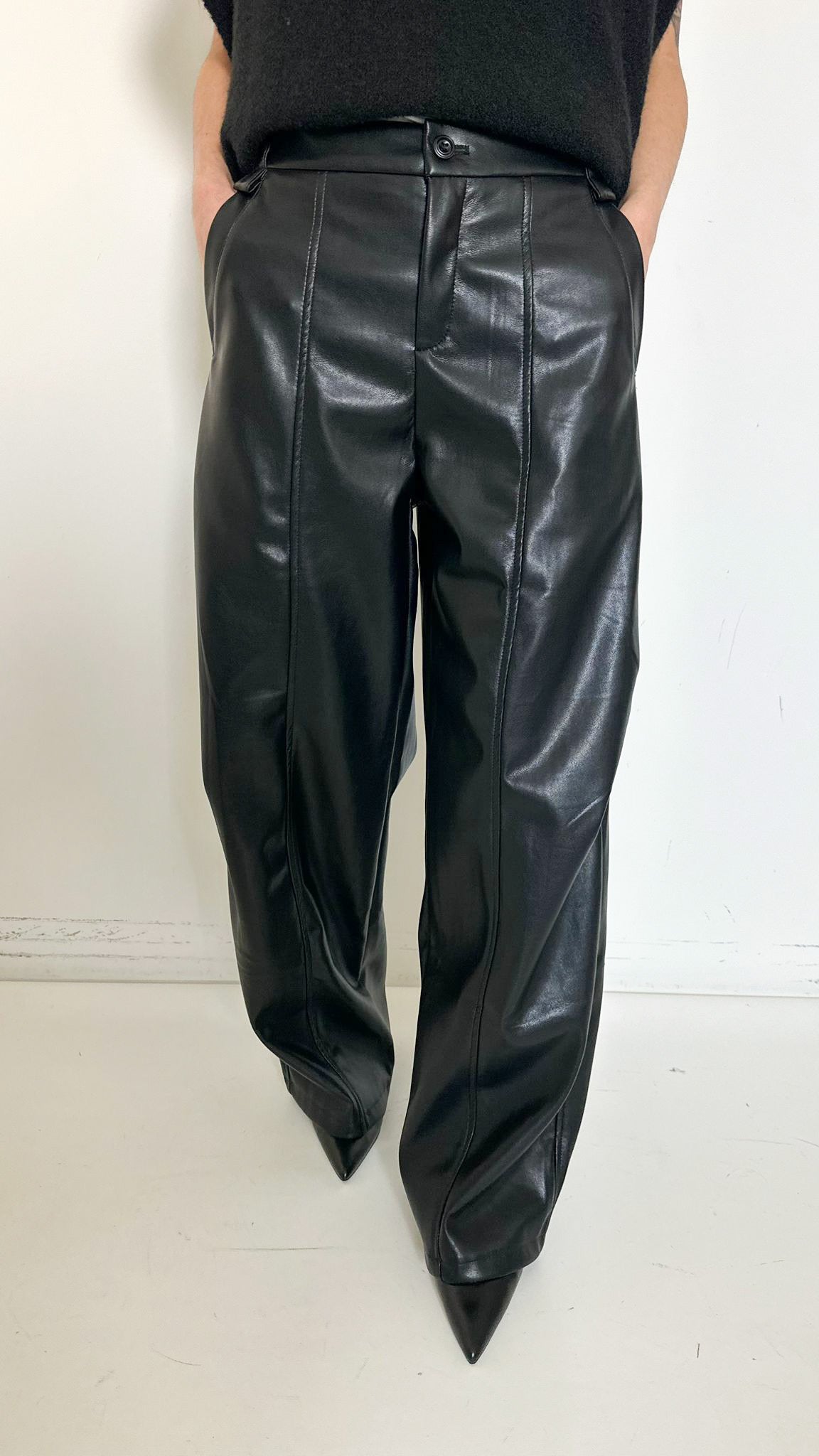 Pantaloni Neri In Ecopelle