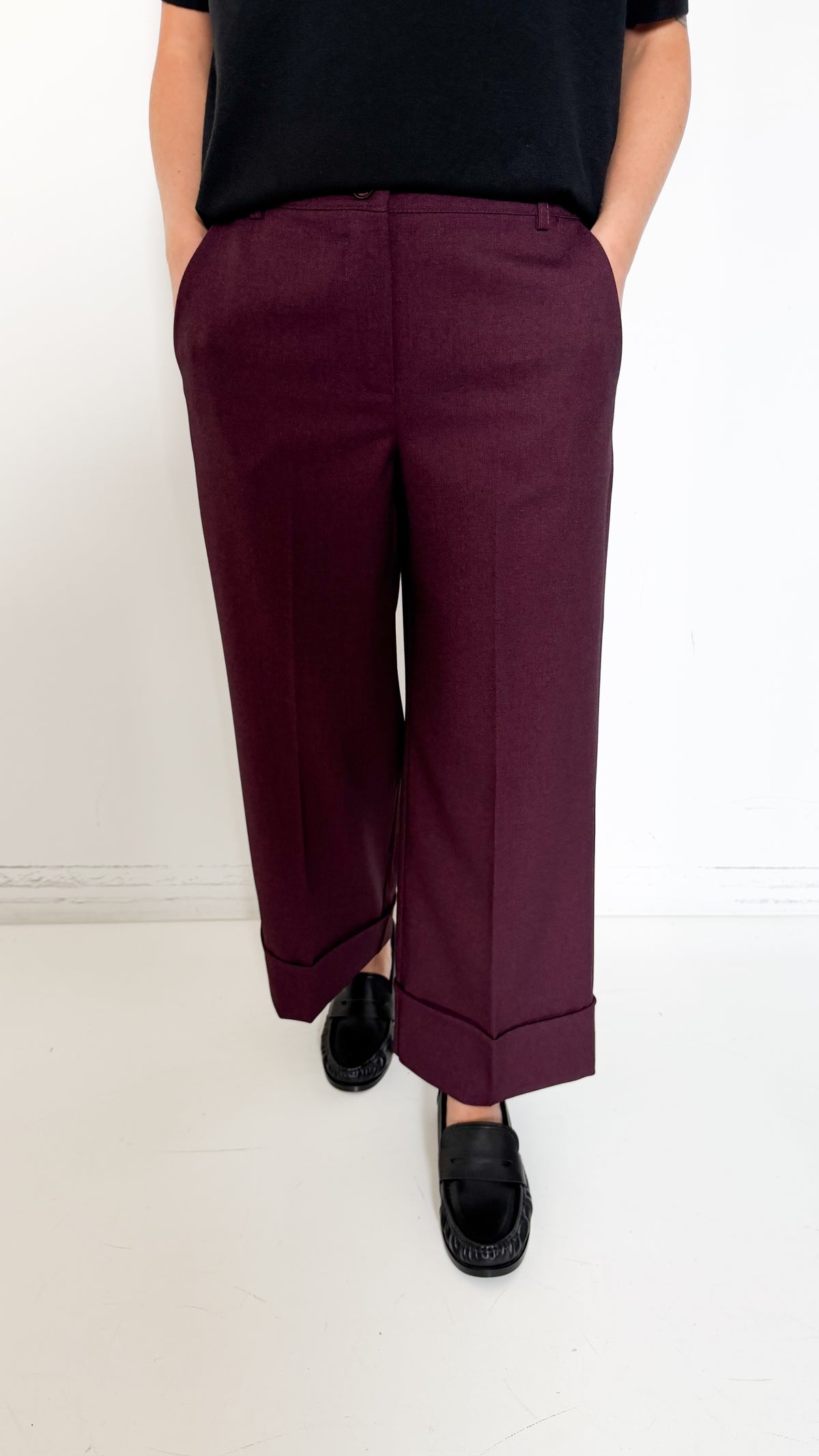 Pantaloni Borgogna Con Risvolto