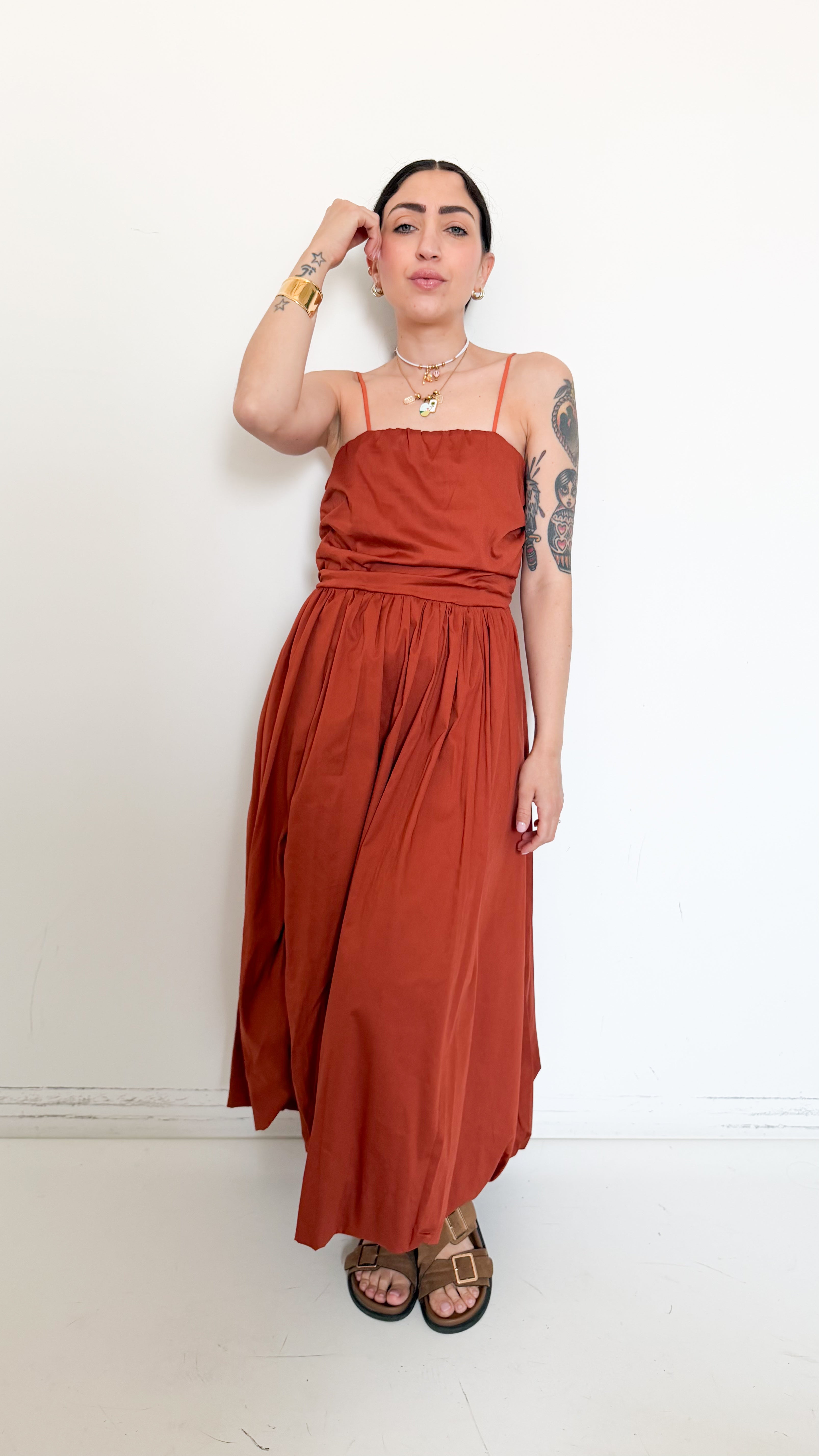 Vestito Ruggine Con Spacco