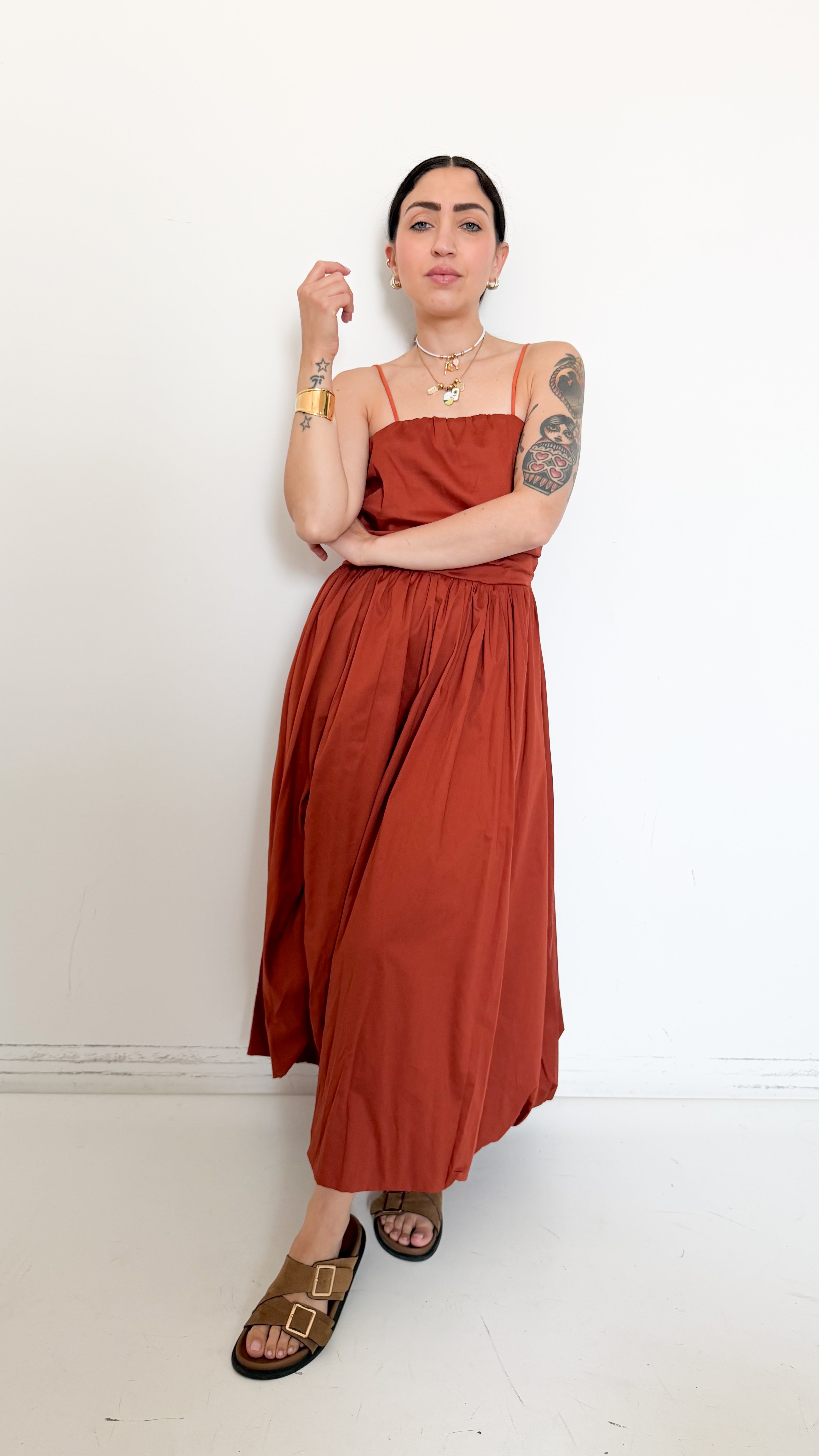 Vestito Ruggine Con Spacco