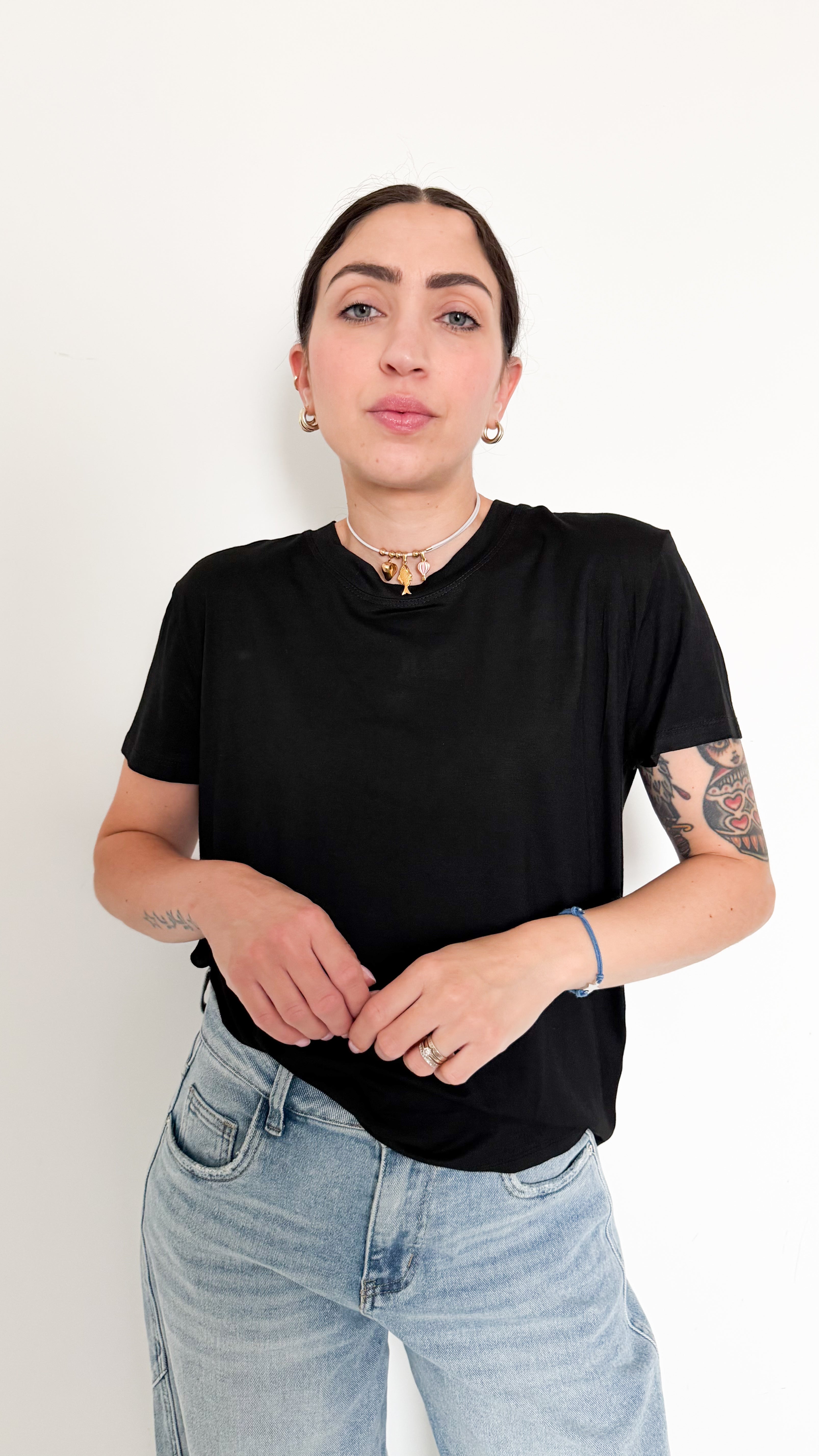 T-Shirt Nera In Viscosa