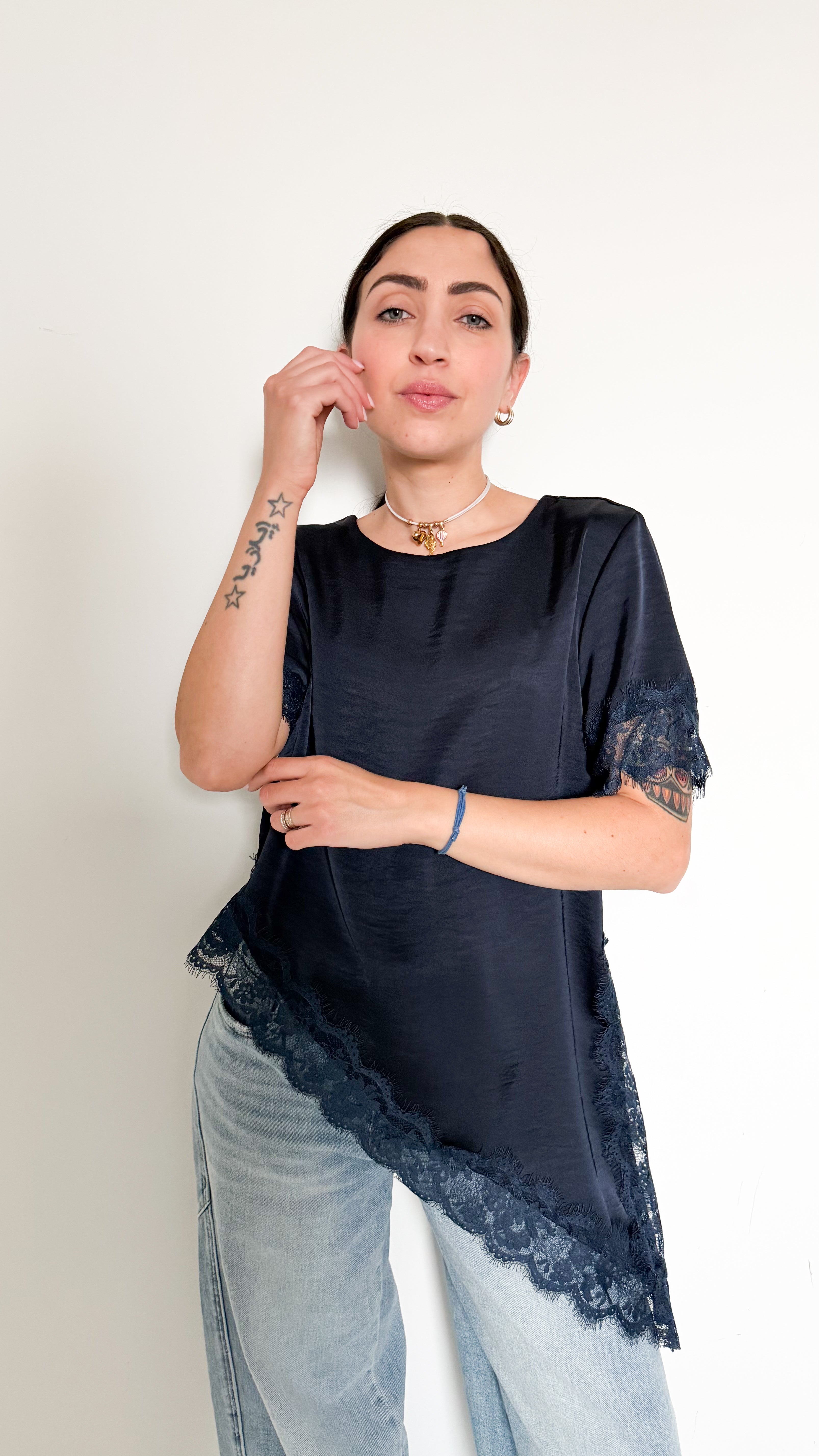 T-Shirt Blu Con Pizzo