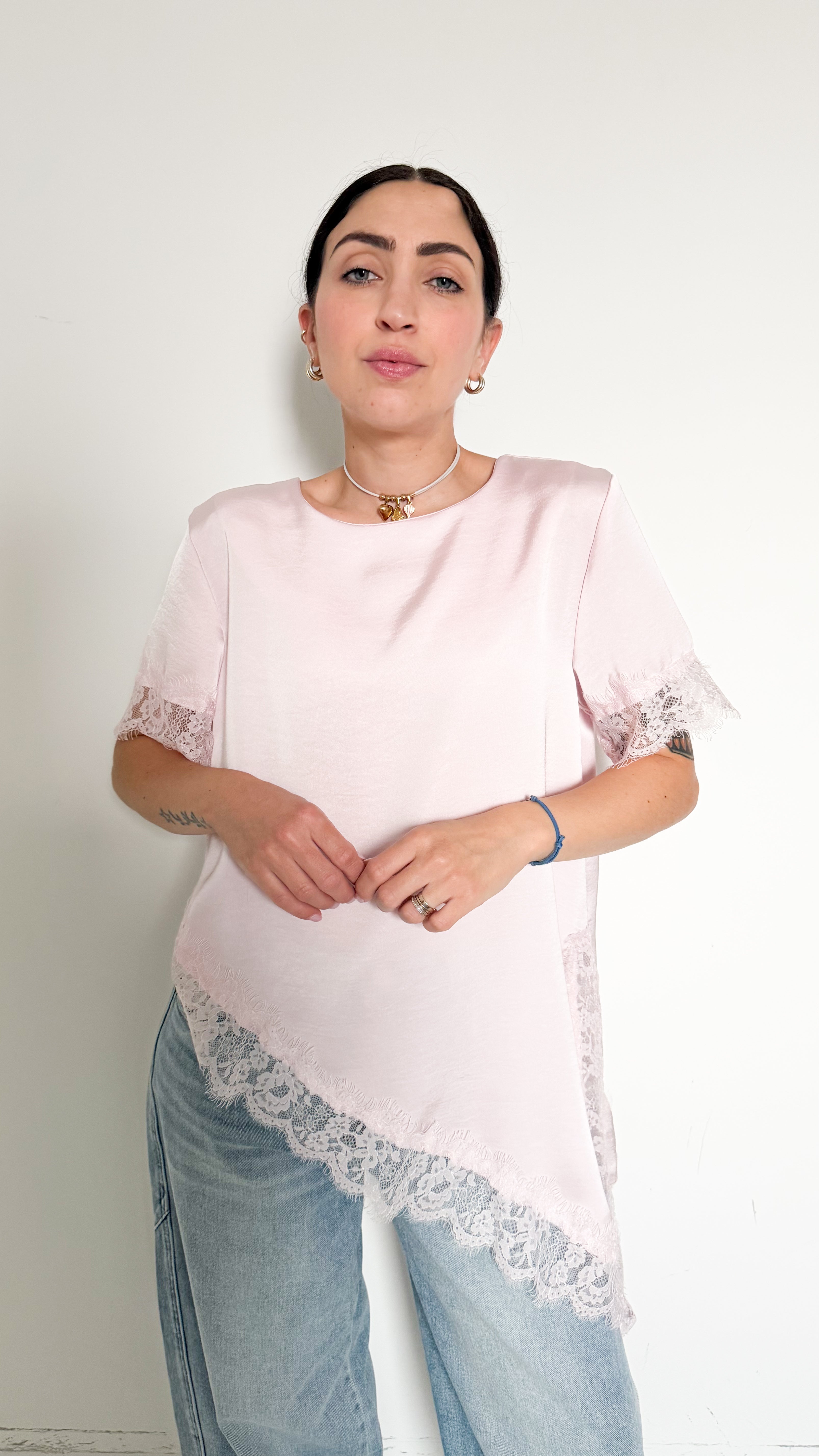 T-Shirt Rosa Con Pizzo