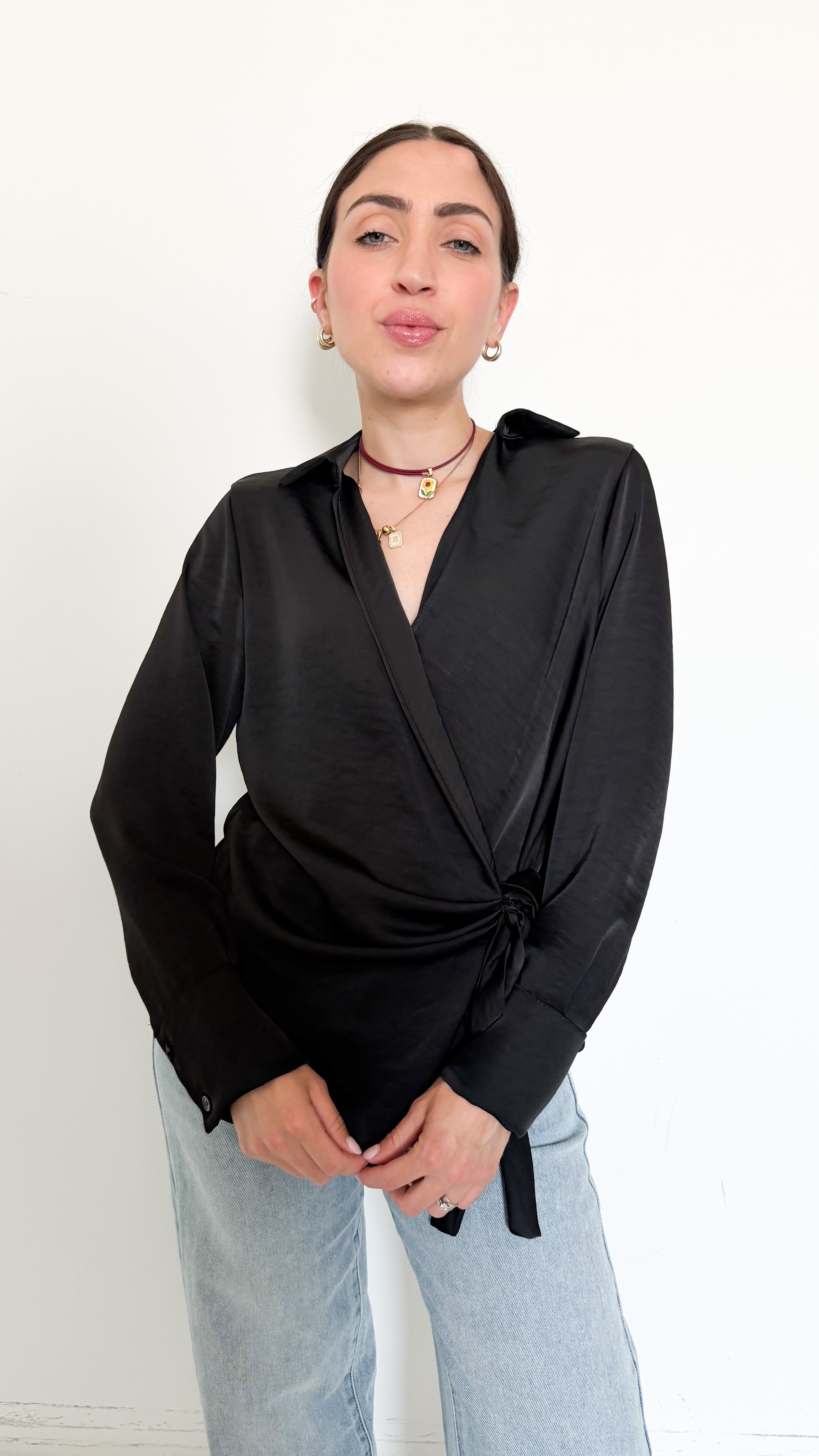 Blusa In Satin Nera