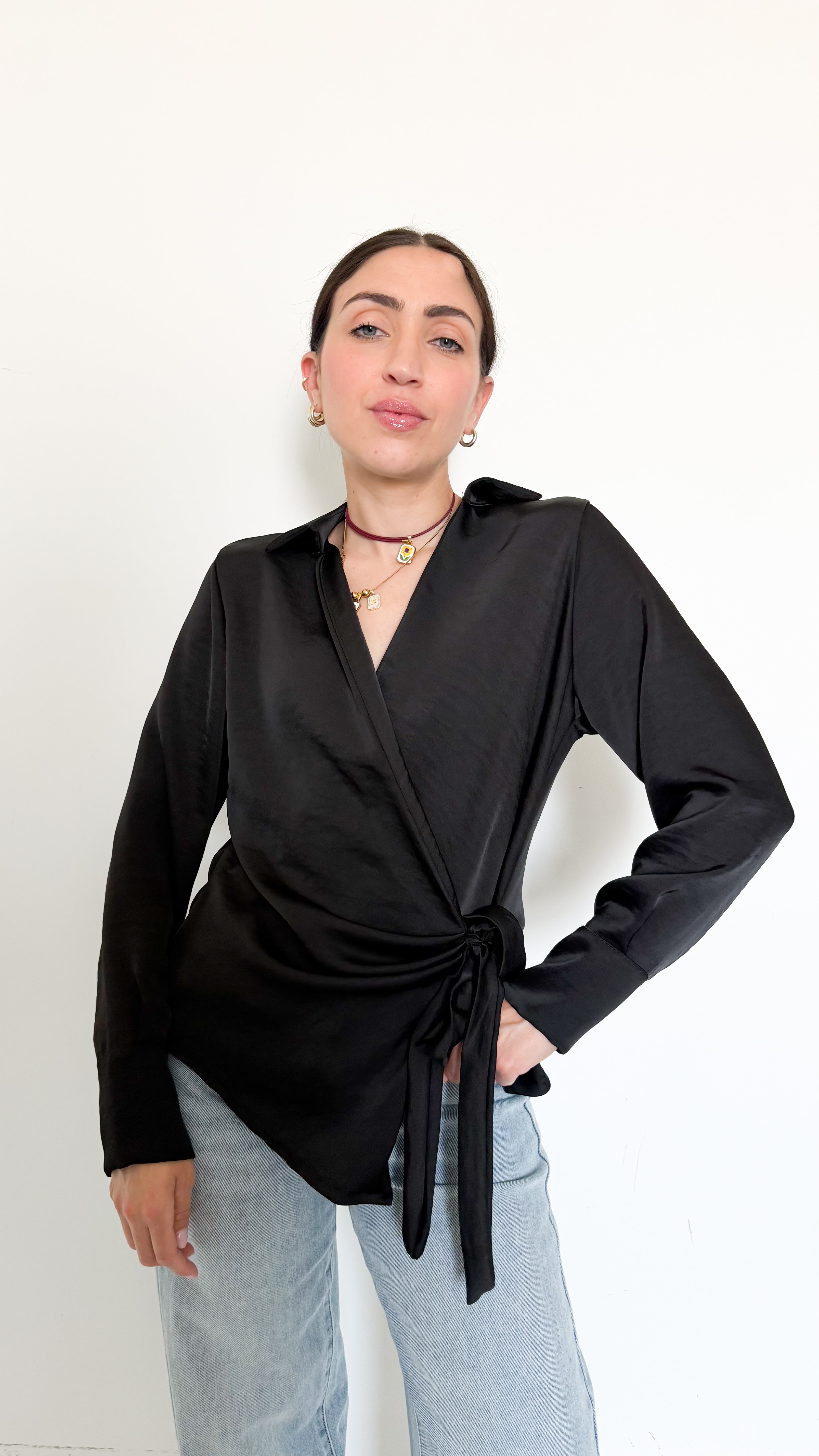 Blusa In Satin Nera