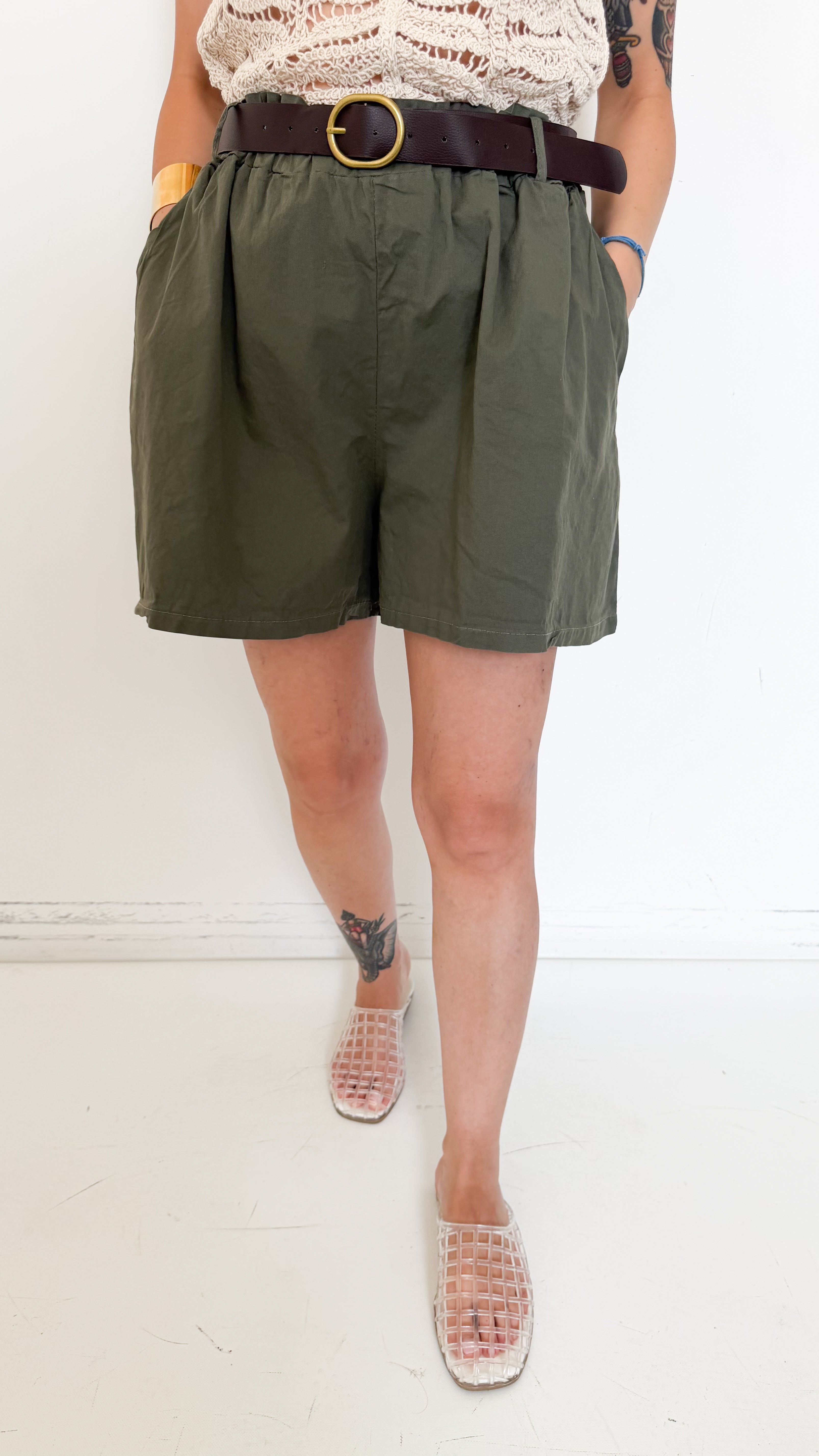 Bermuda Verde Con Cintura