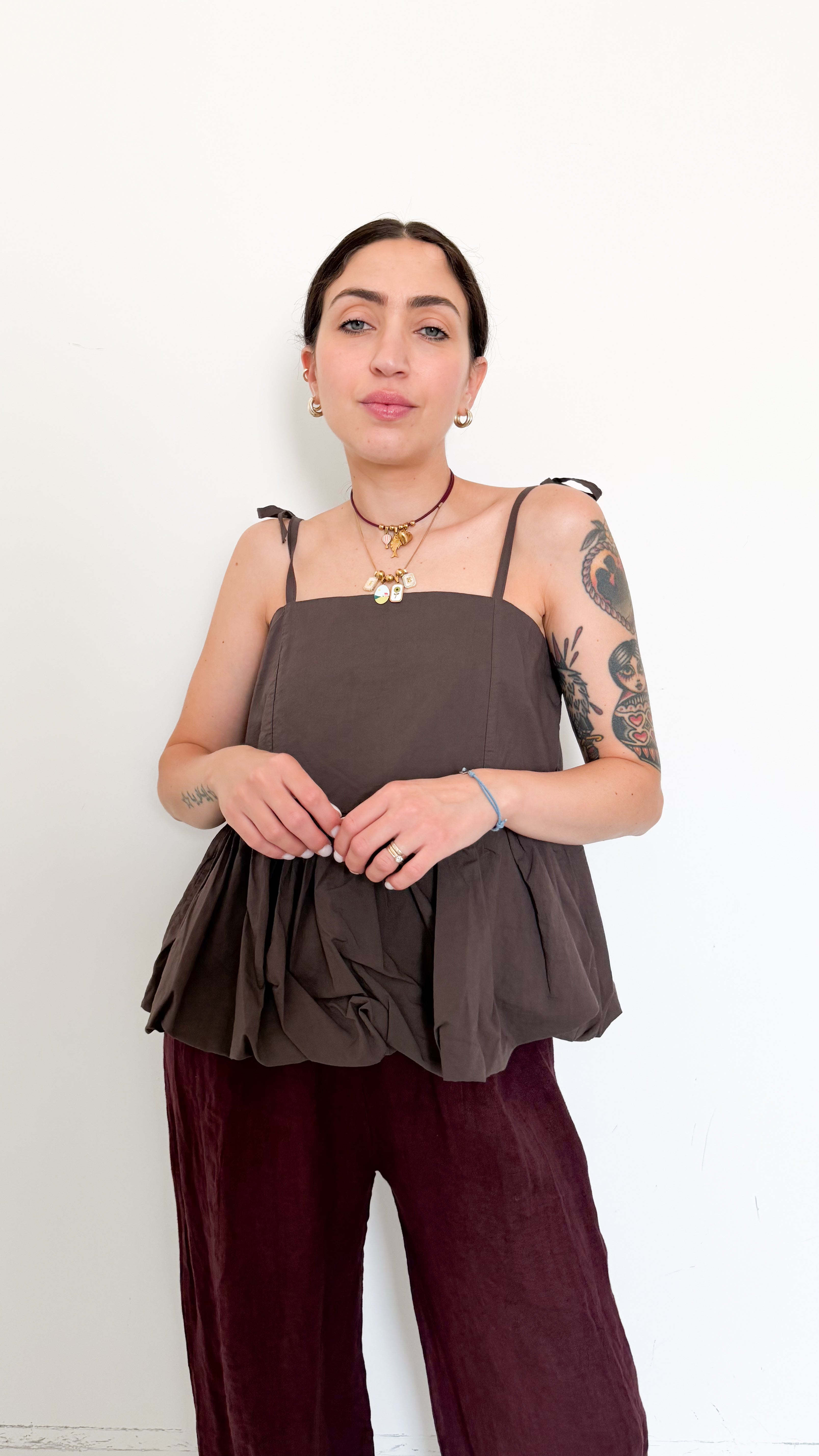 Top Marrone Con Balza