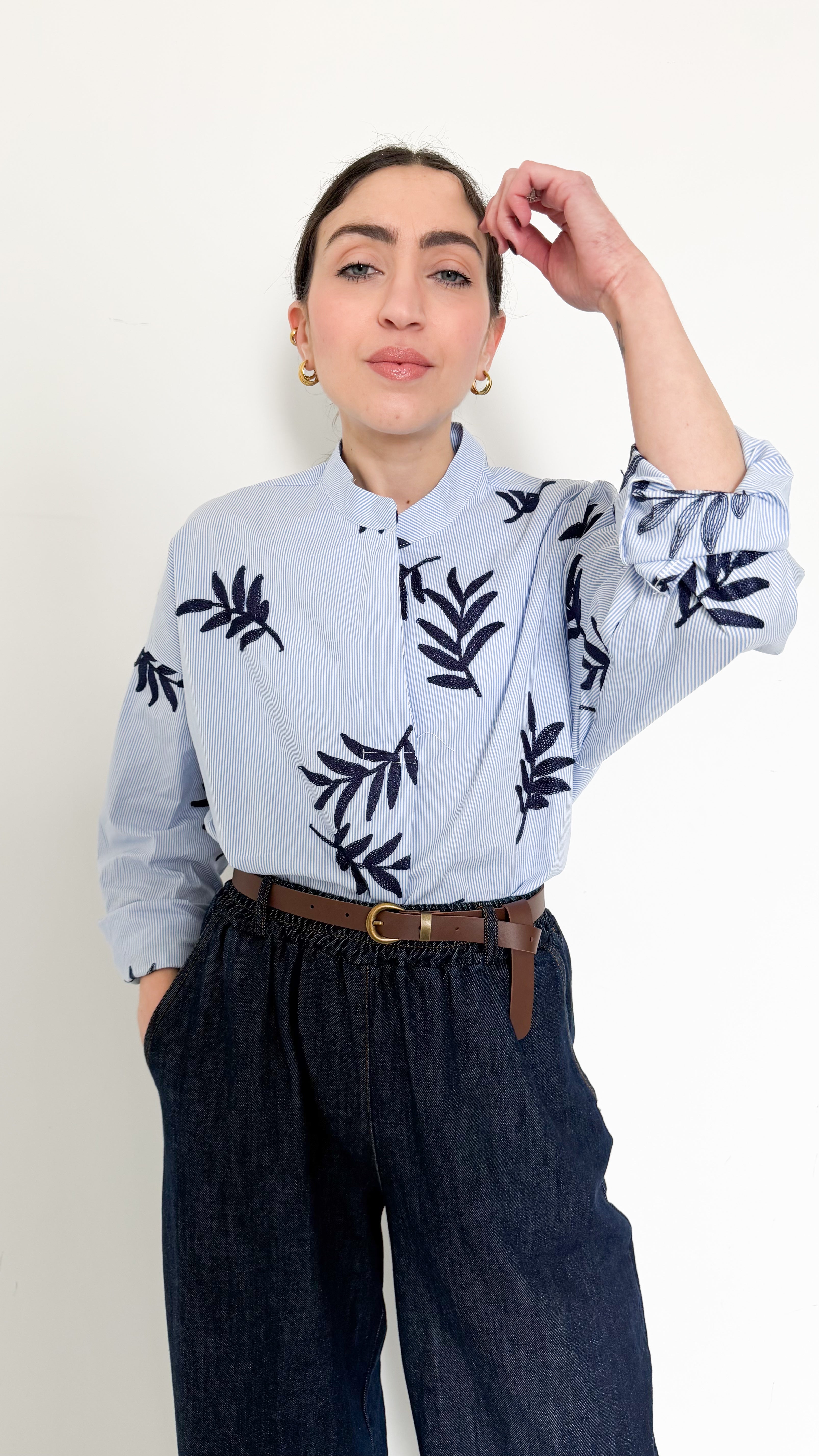 Blusa A Righe Con Dettagli