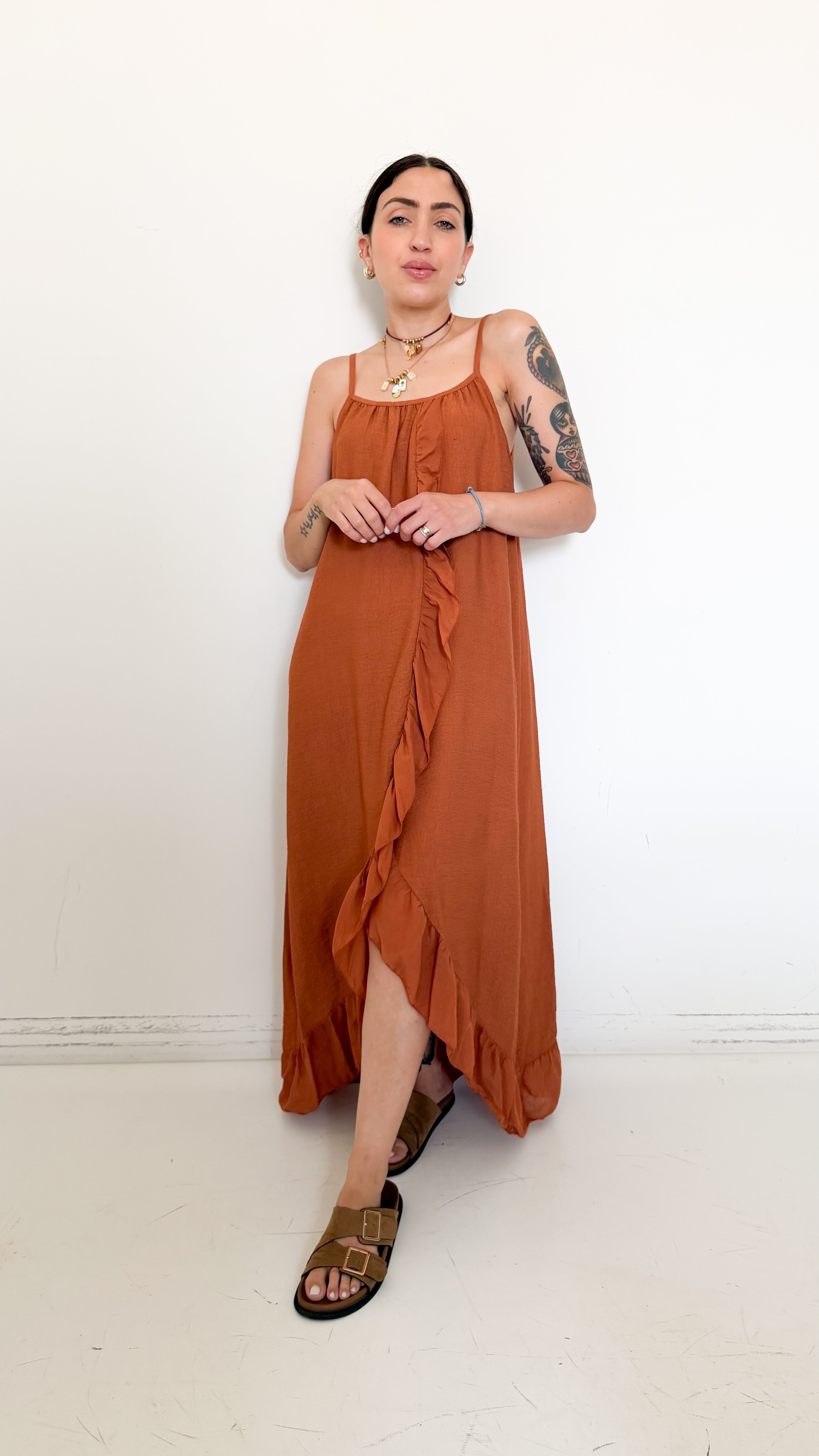 Vestito Ruggine Con Rouches