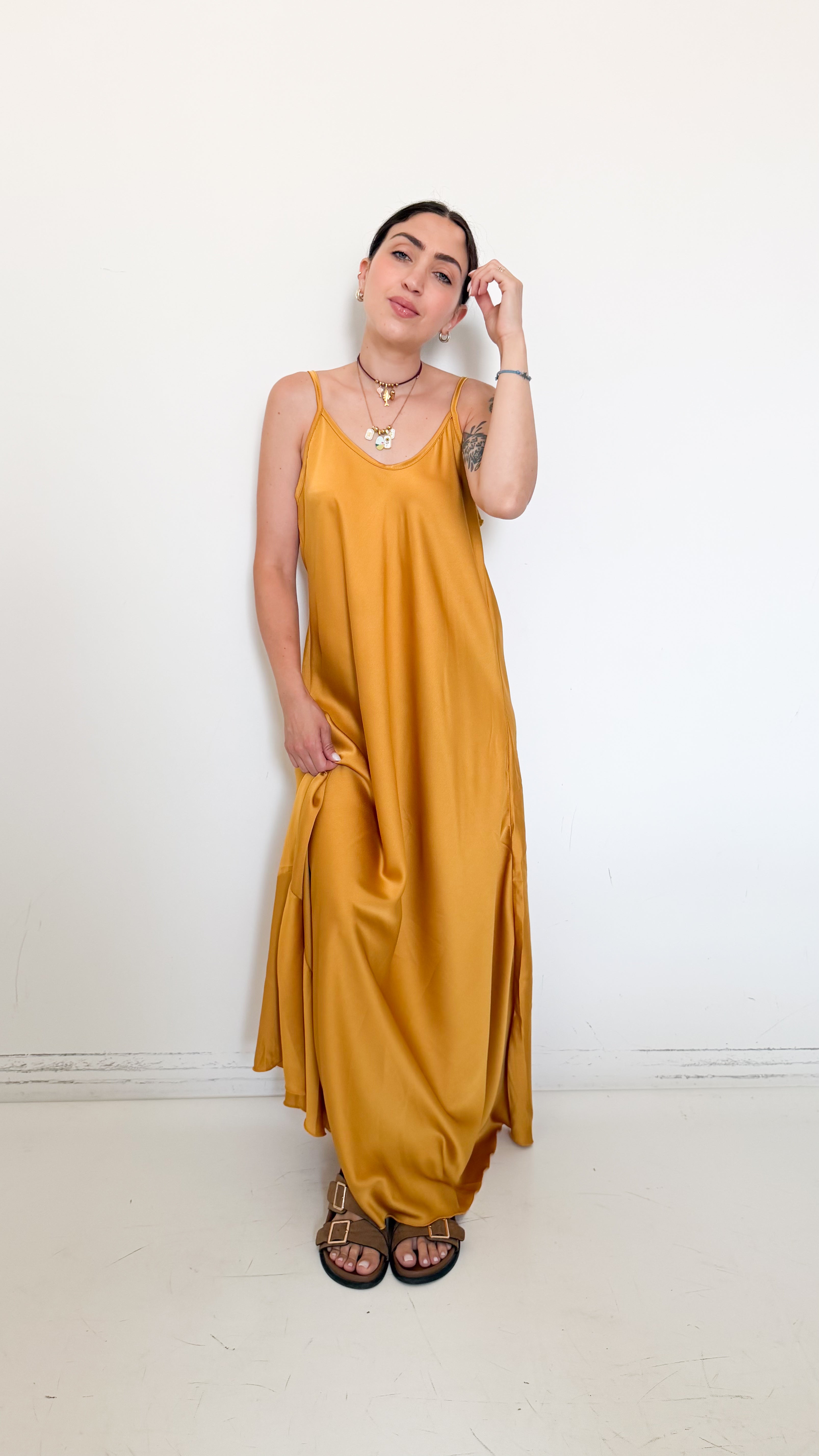 Vestito In Satin Senape
