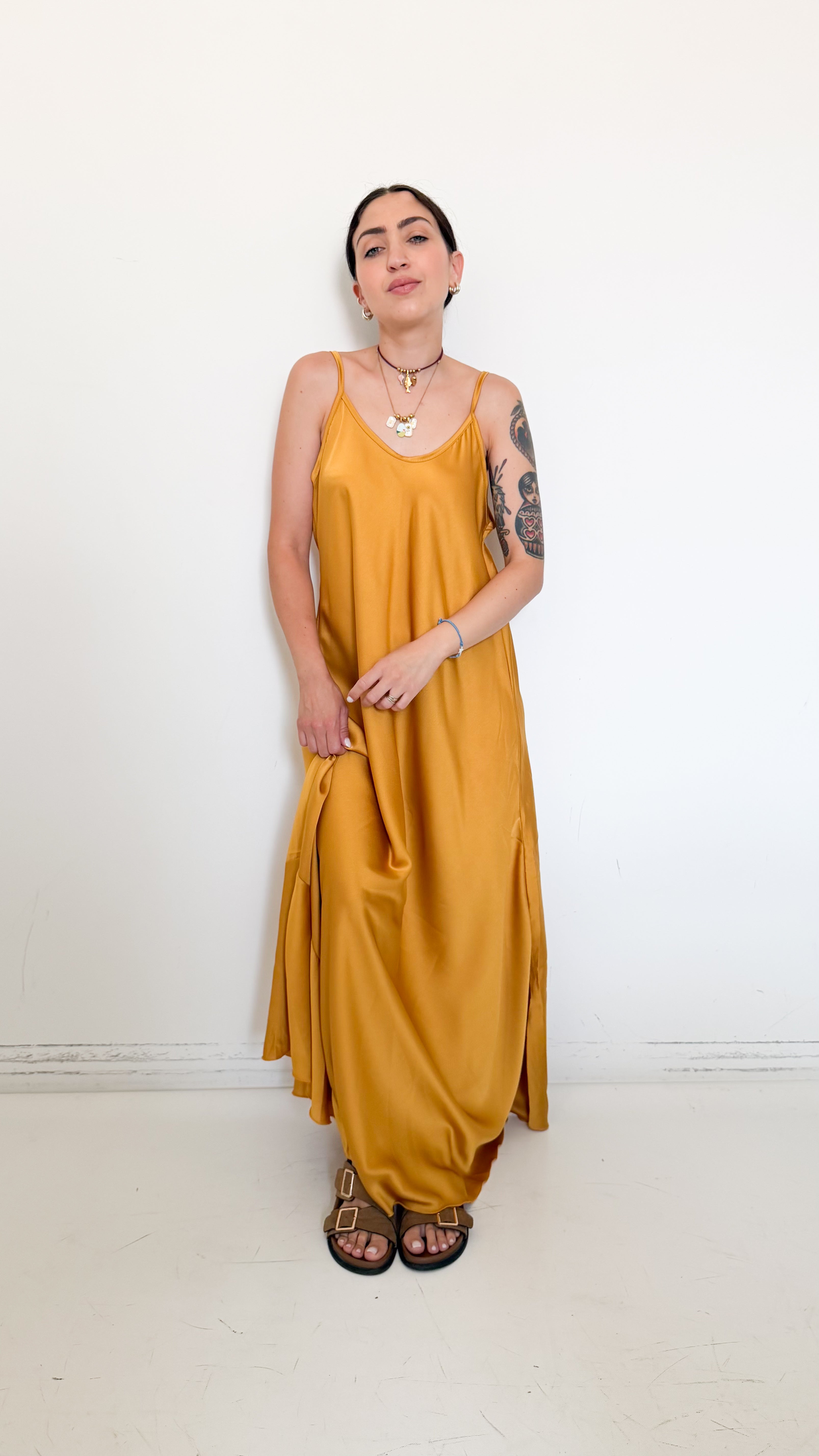 Vestito In Satin Senape