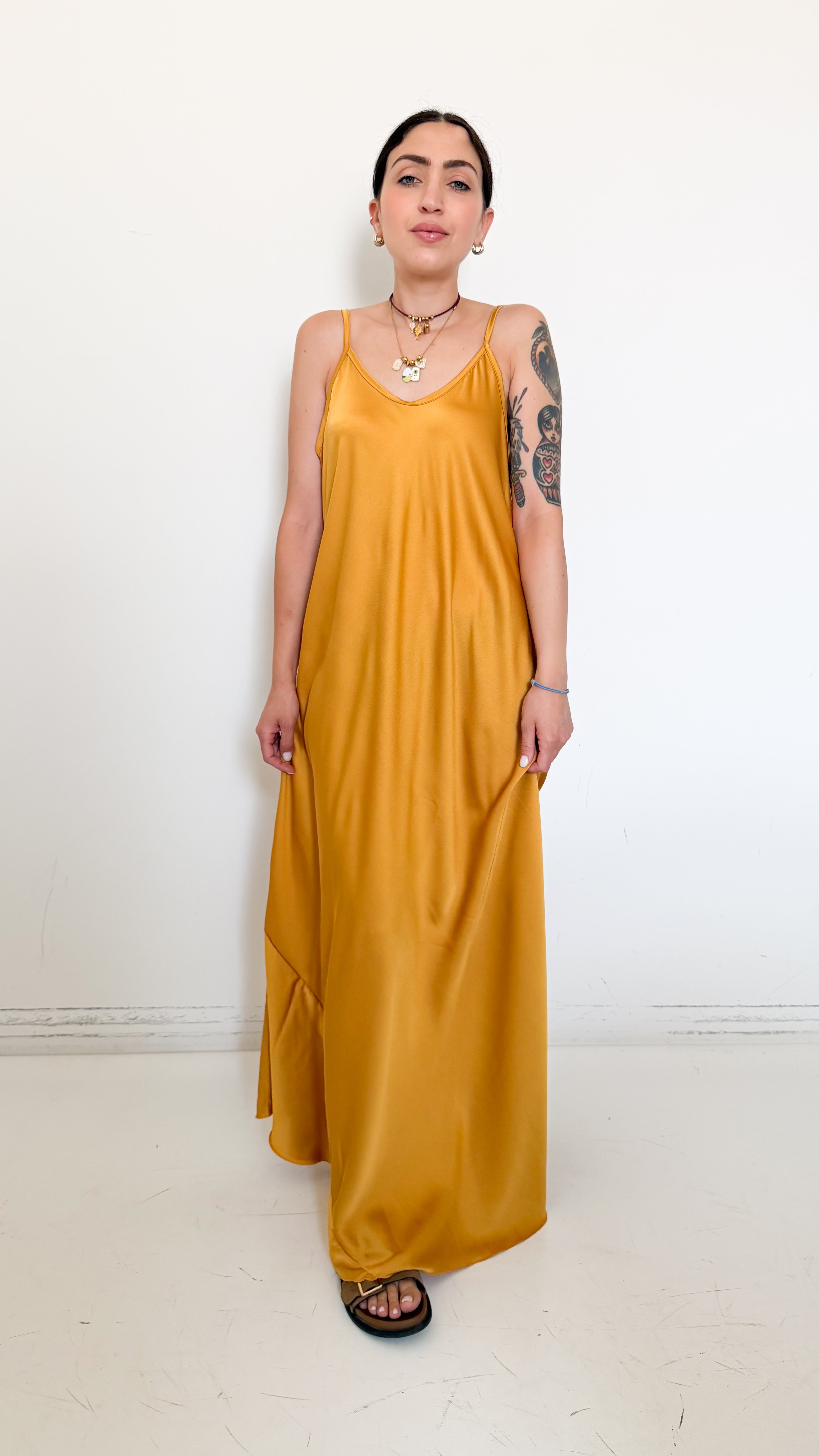 Vestito In Satin Senape