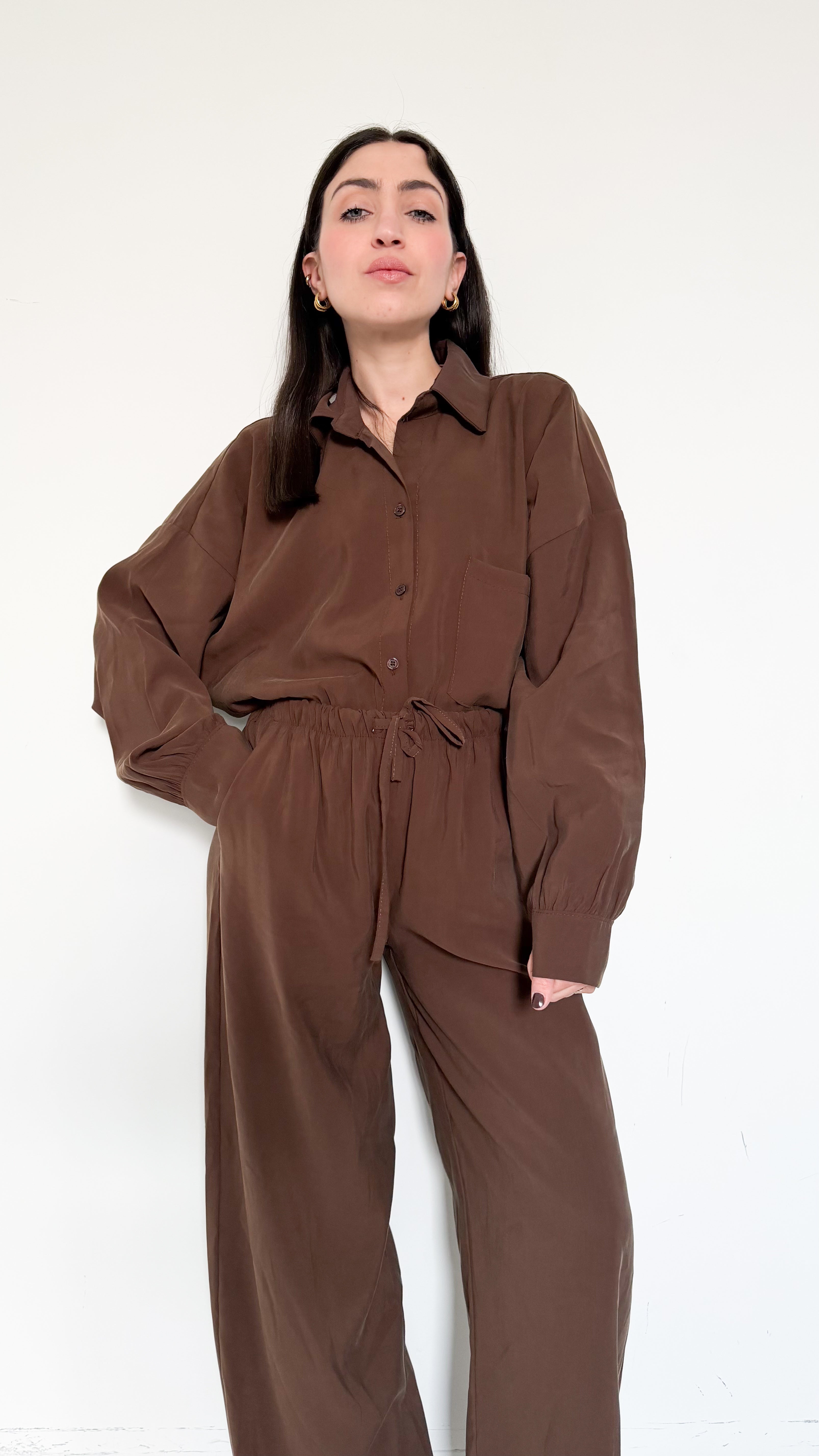 Coordinato Marrone Con Camicia