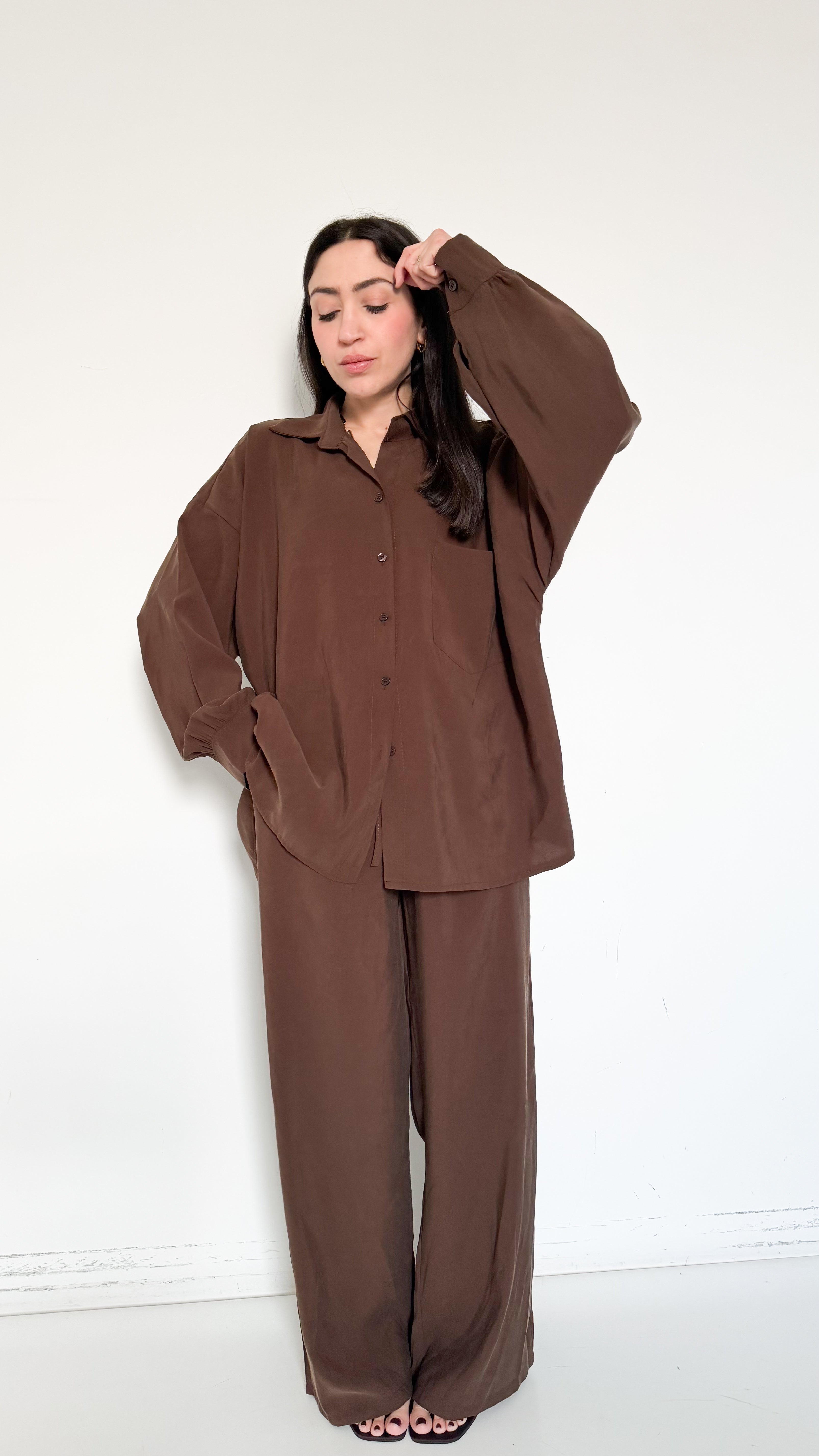 Coordinato Marrone Con Camicia