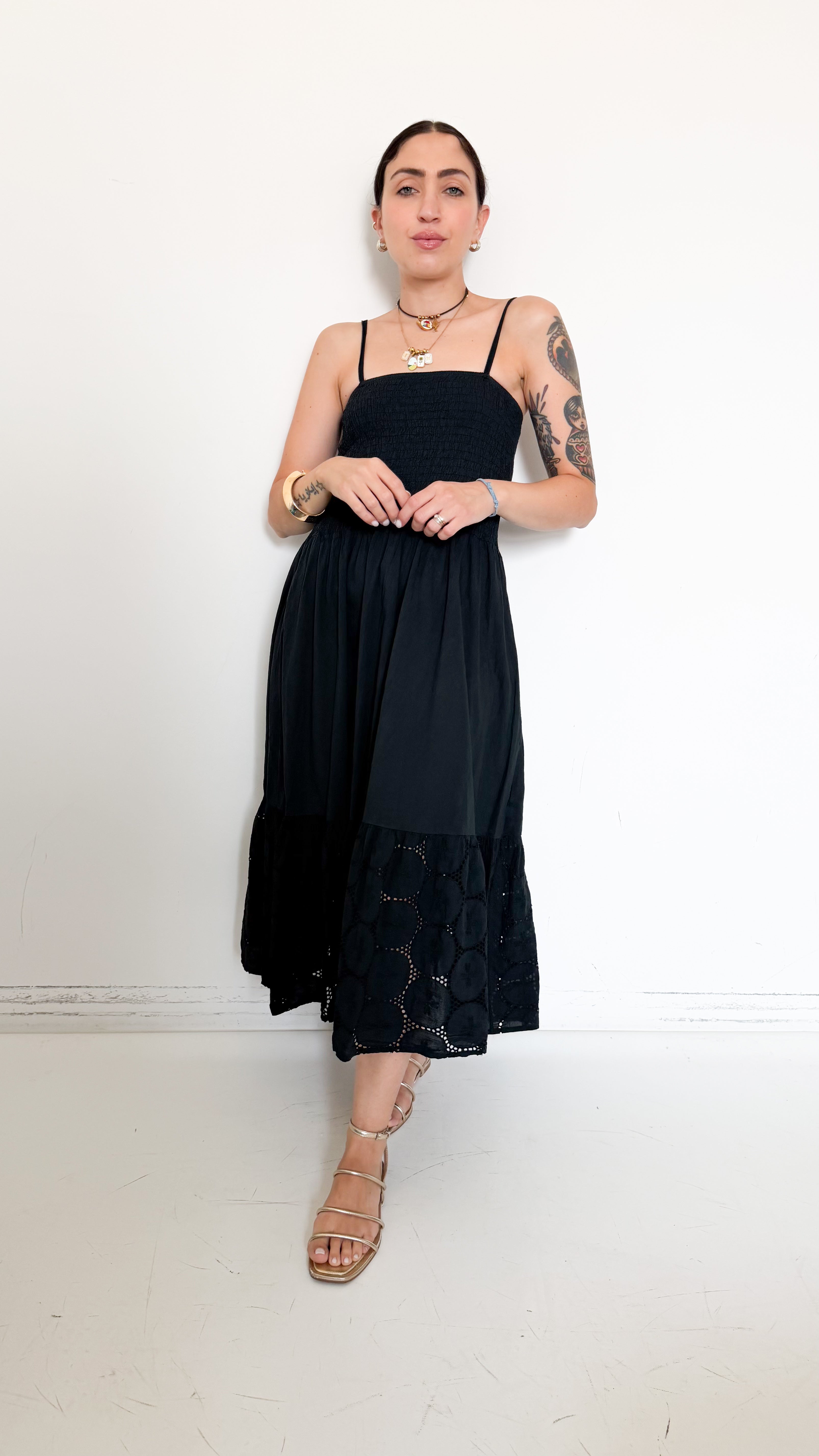 Vestito Nero Con Dettagli