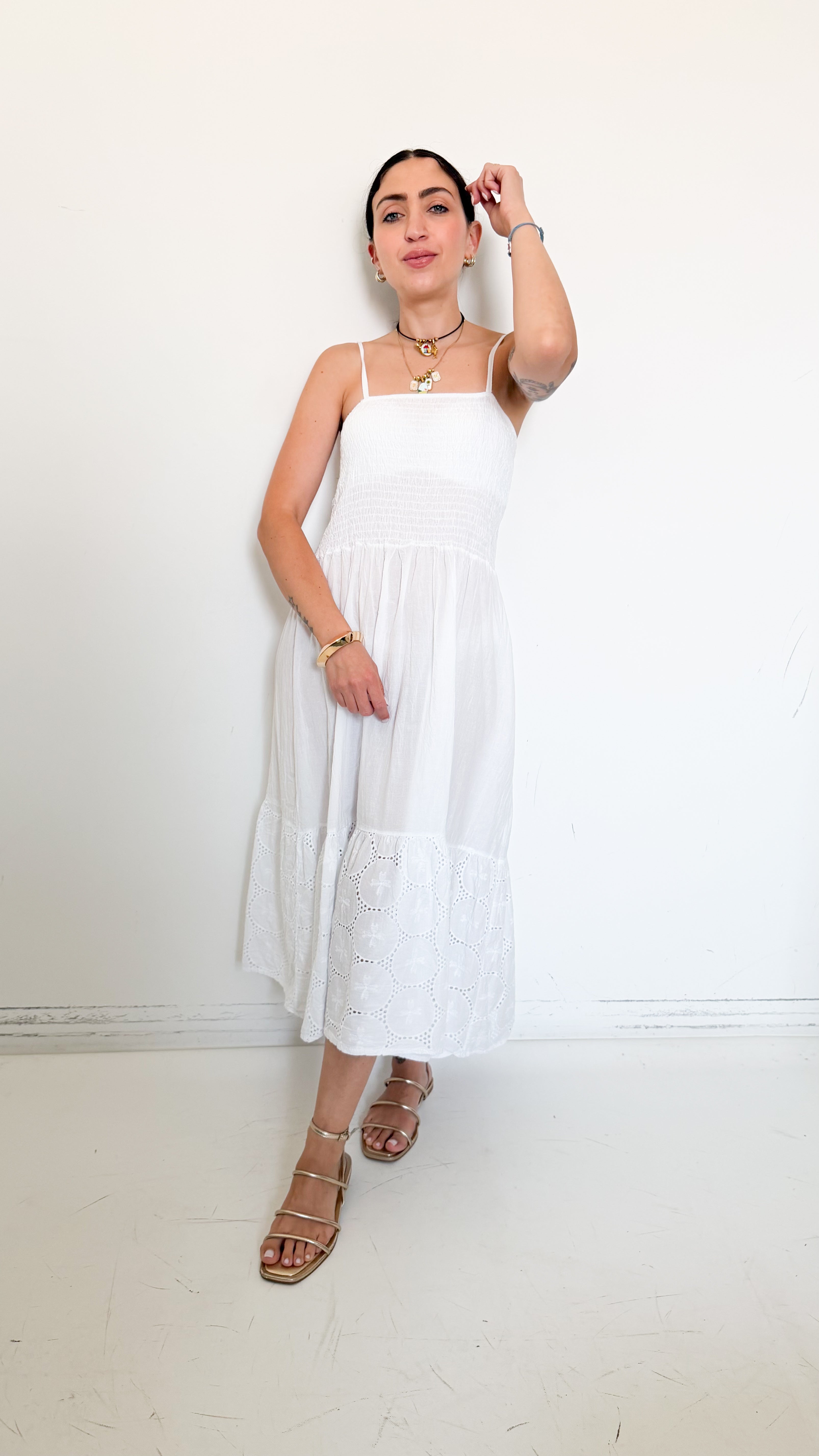 Vestito Bianco Con Dettagli