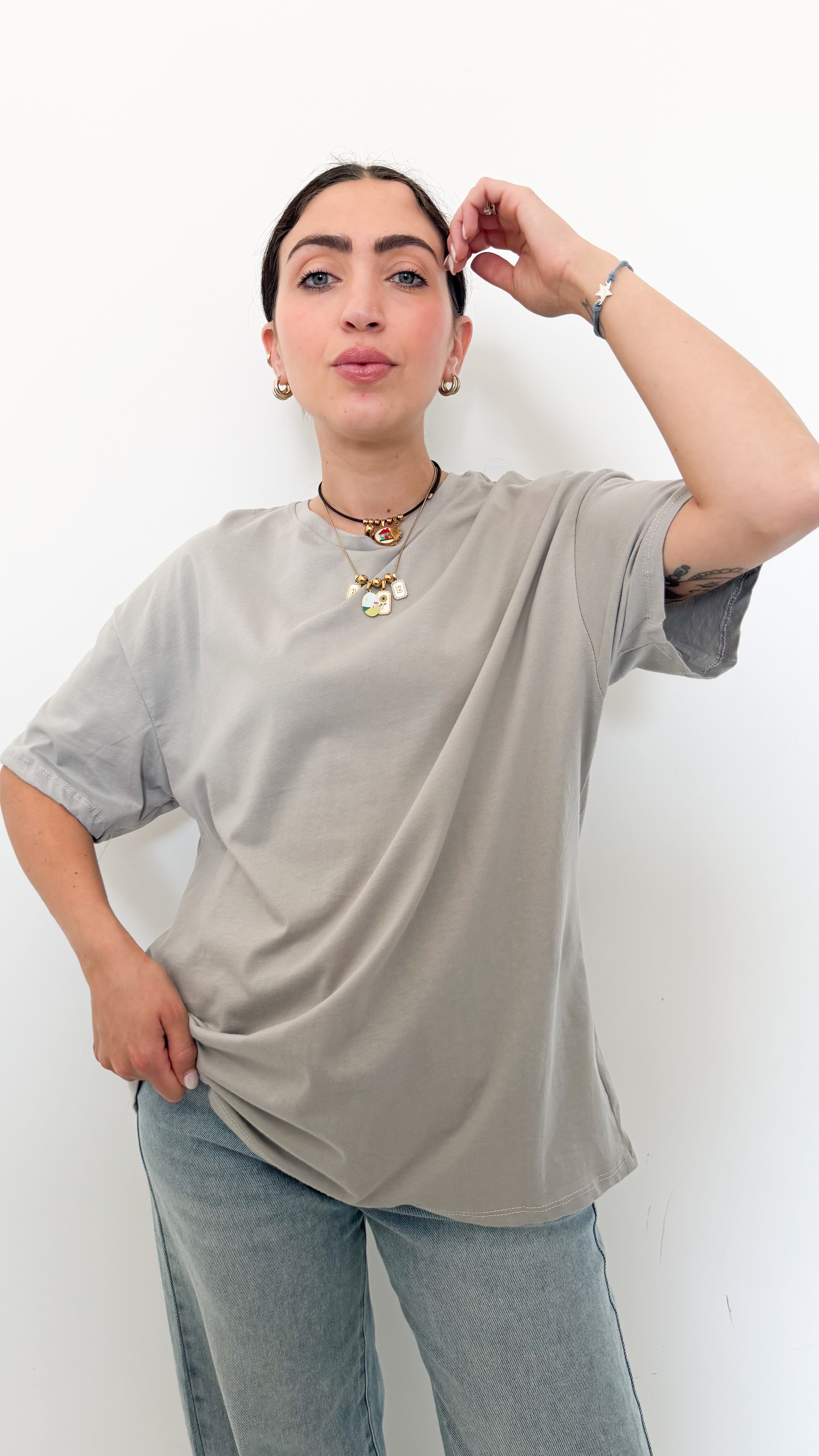T-Shirt Over Grigia