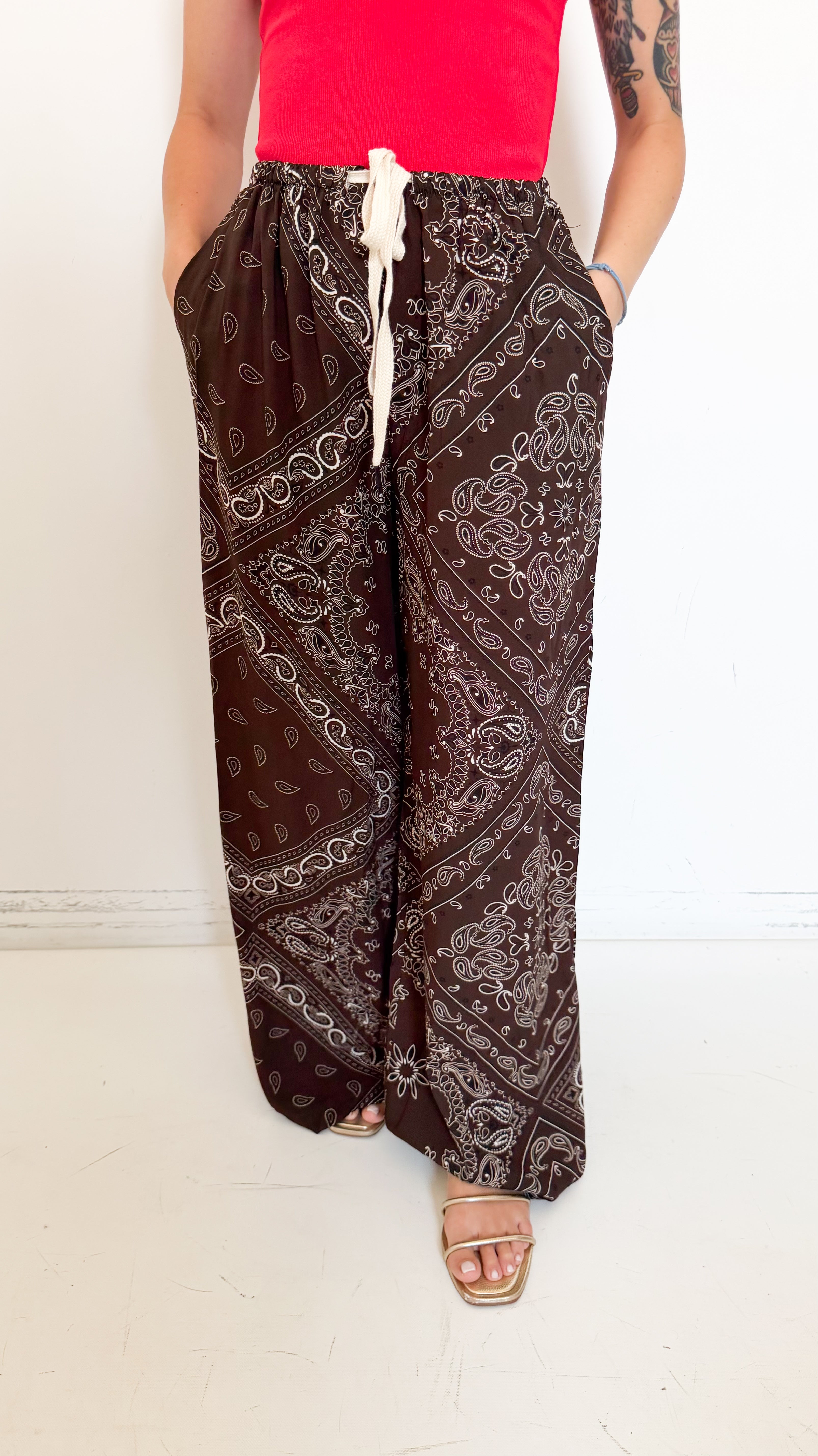 Pantaloni Marroni Fantasia Bandana