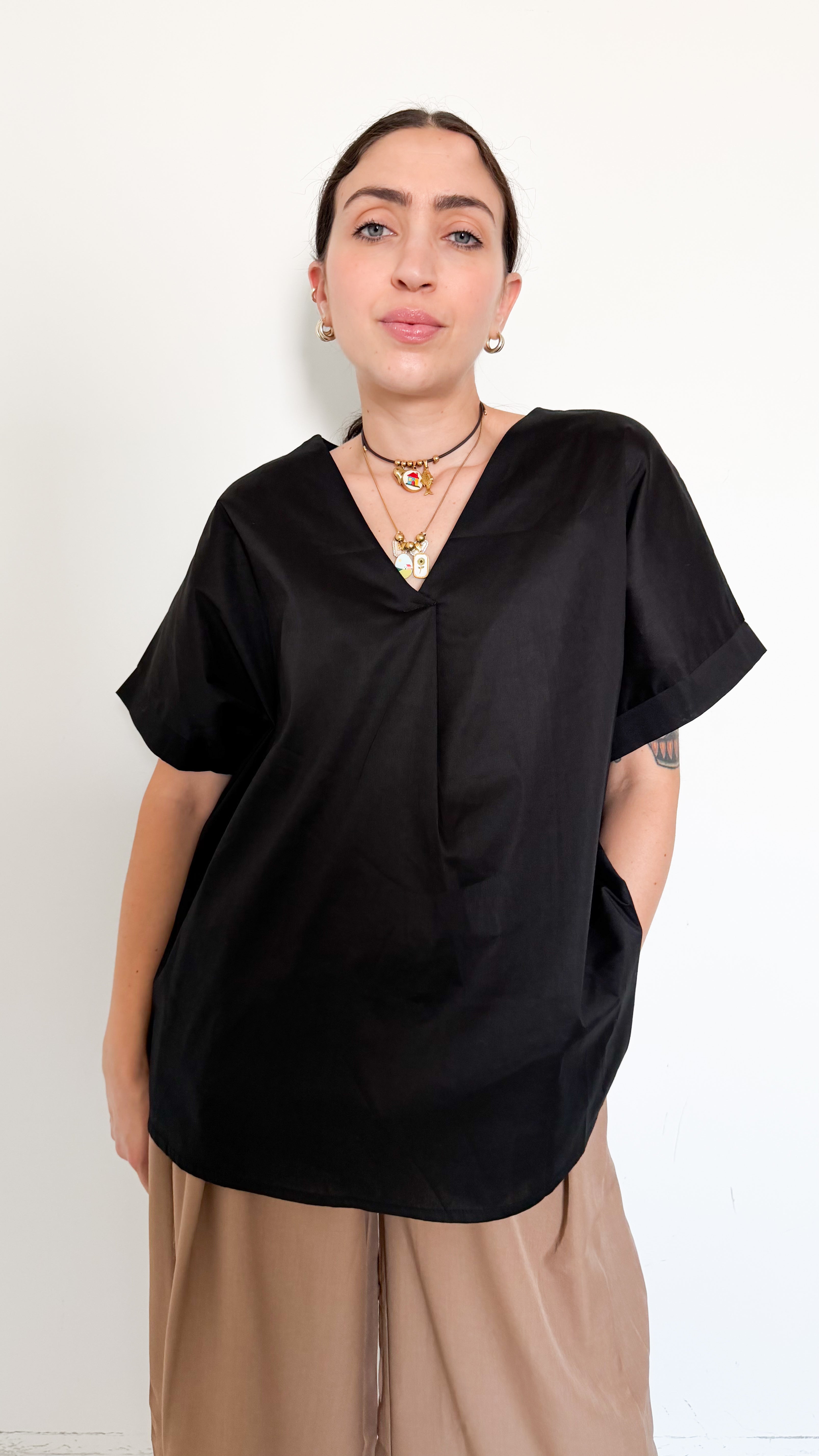 Maglia Nera Scollo A V