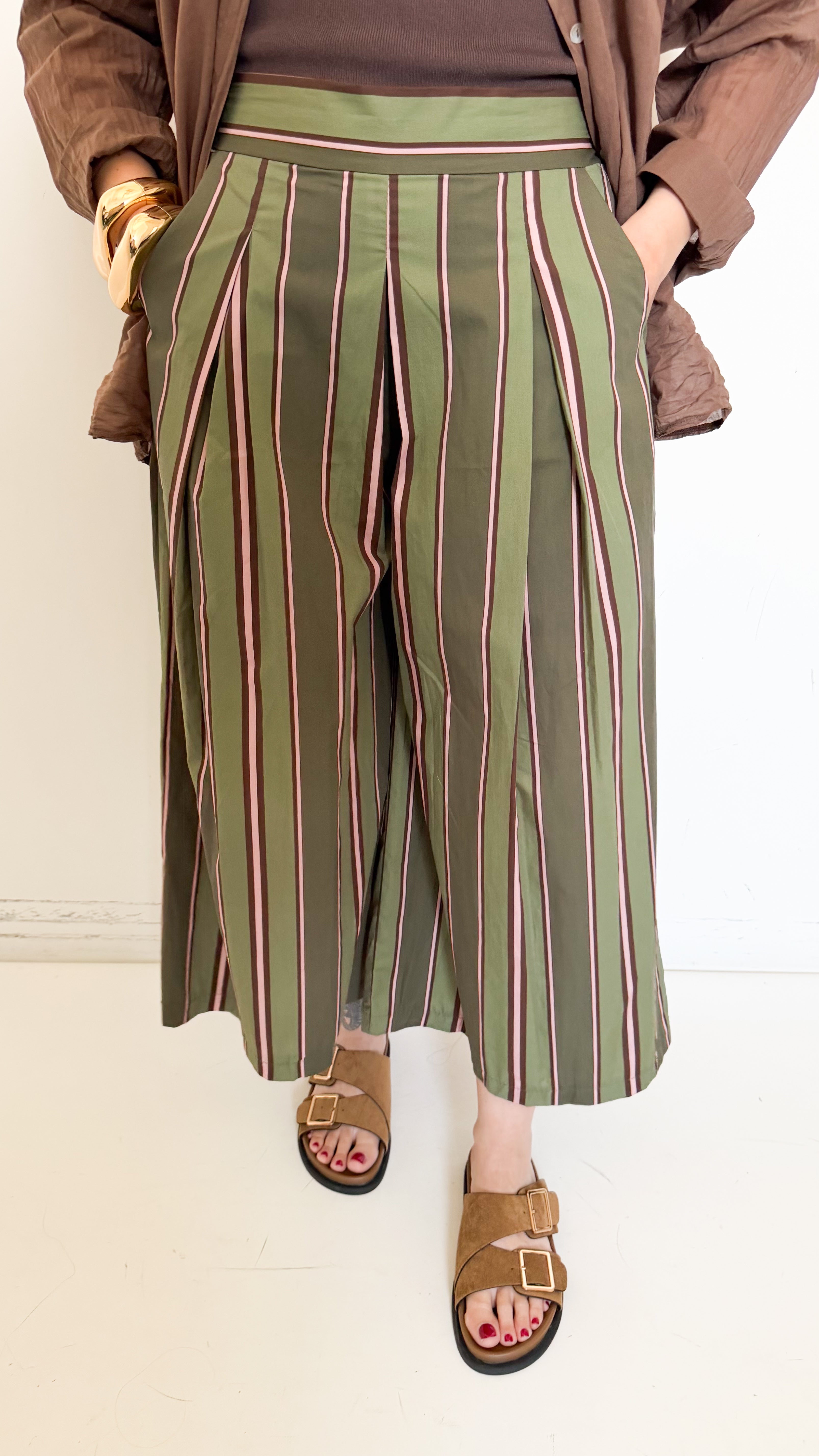 Pantaloni Culotte Verdi A Fantasia