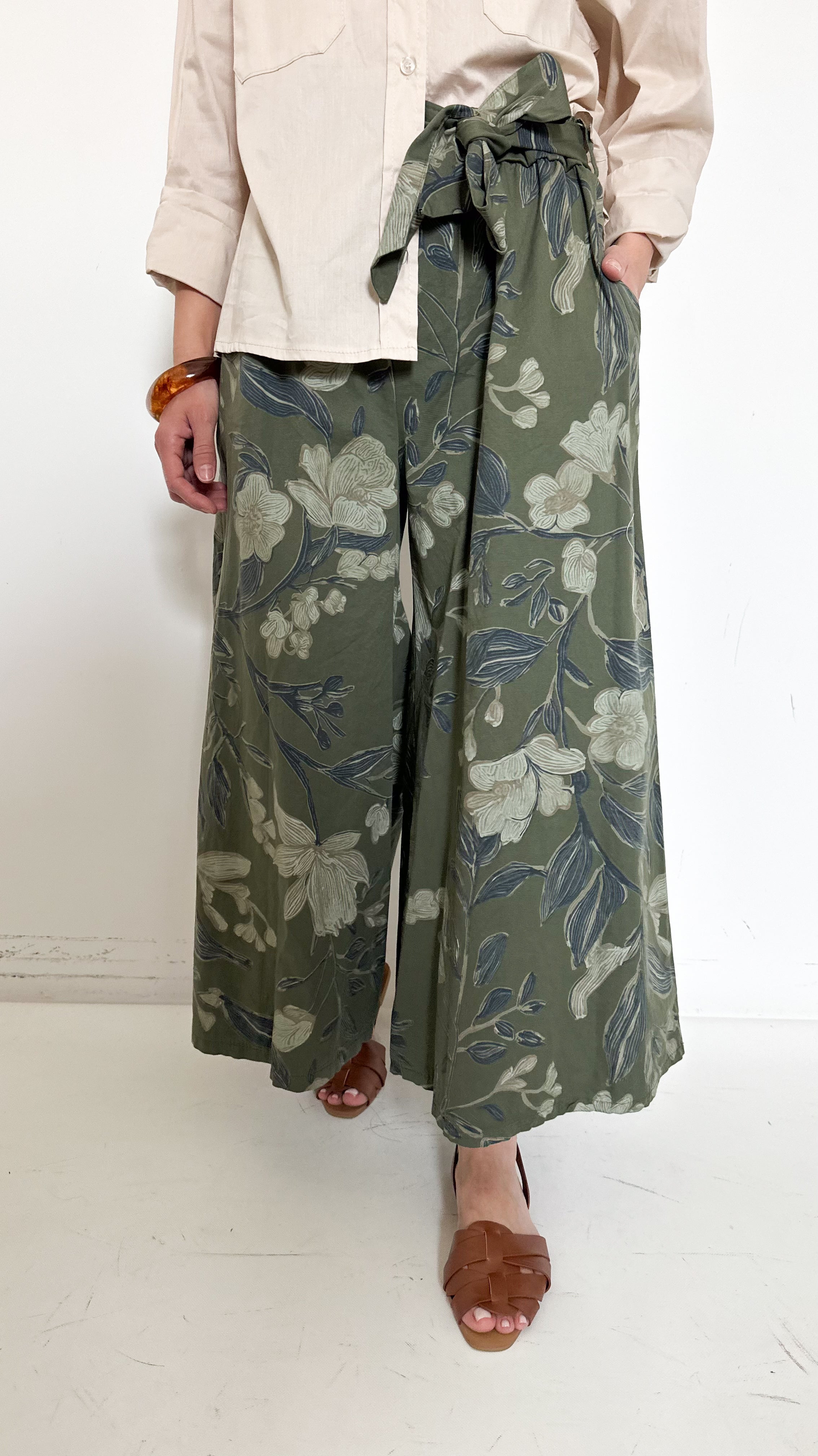 Pantaloni Culotte Verdi A Fantasia