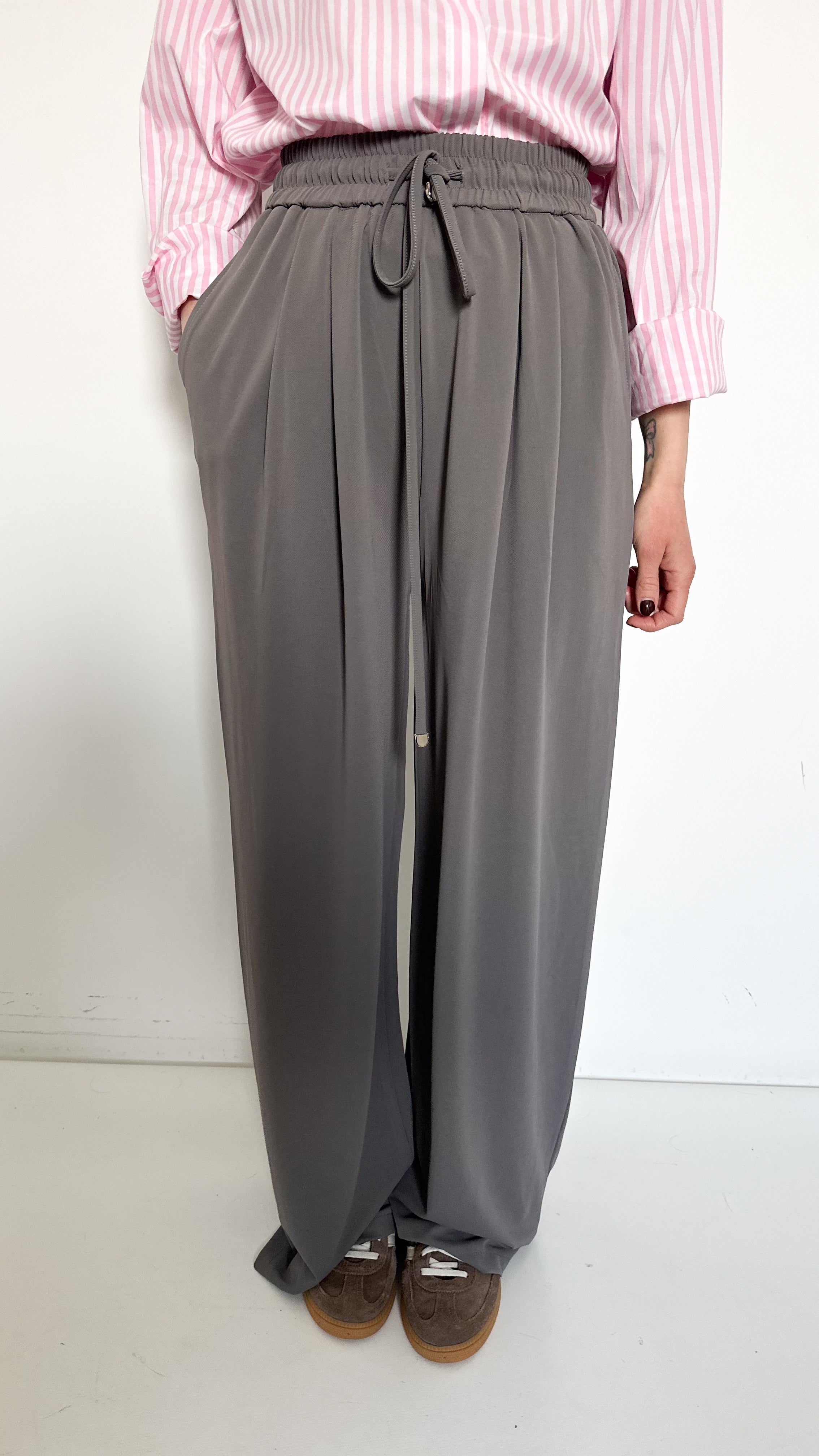 Pantaloni Grigi Con Elastico