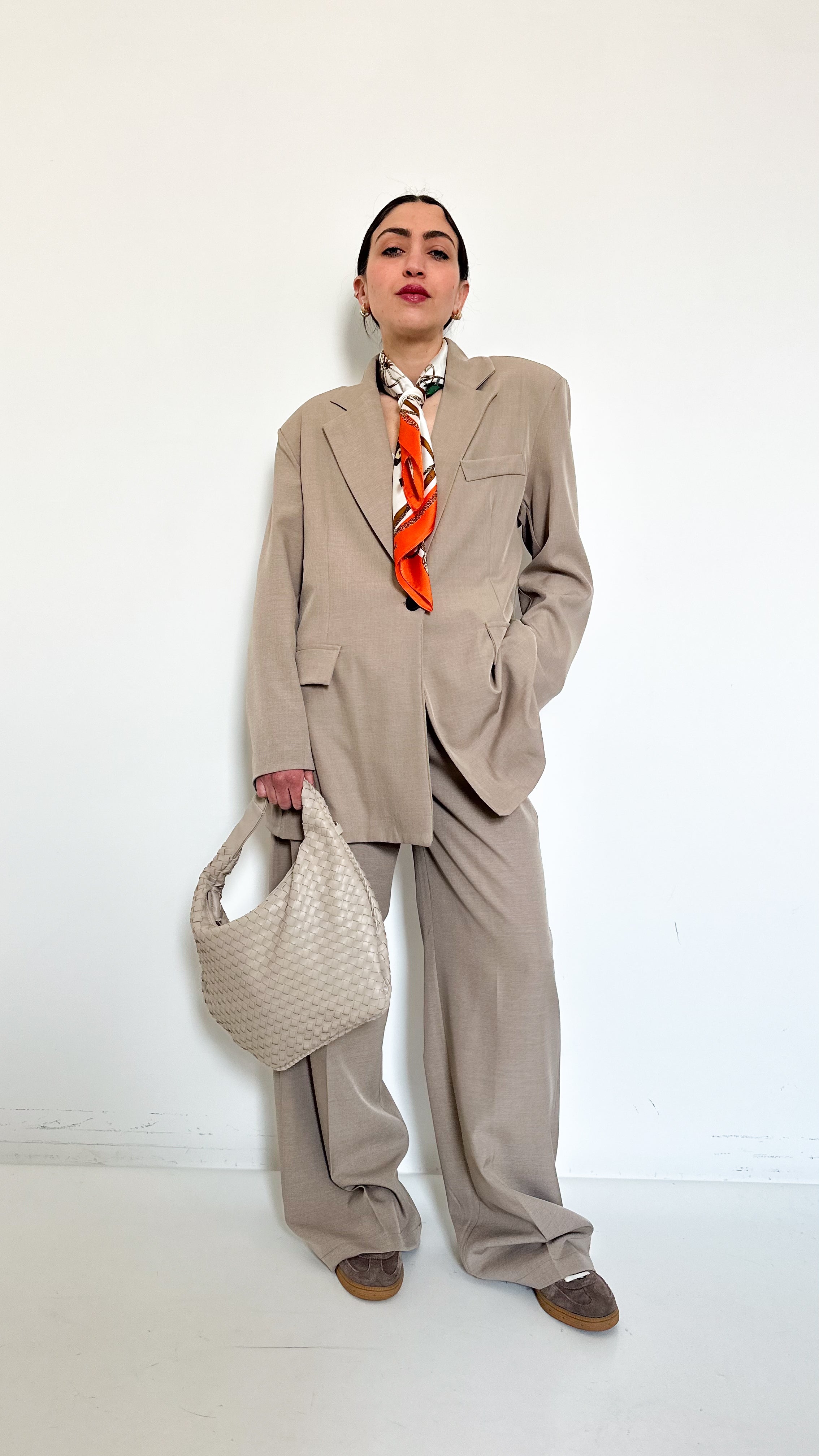 Tailleur Monopetto Over Taupe