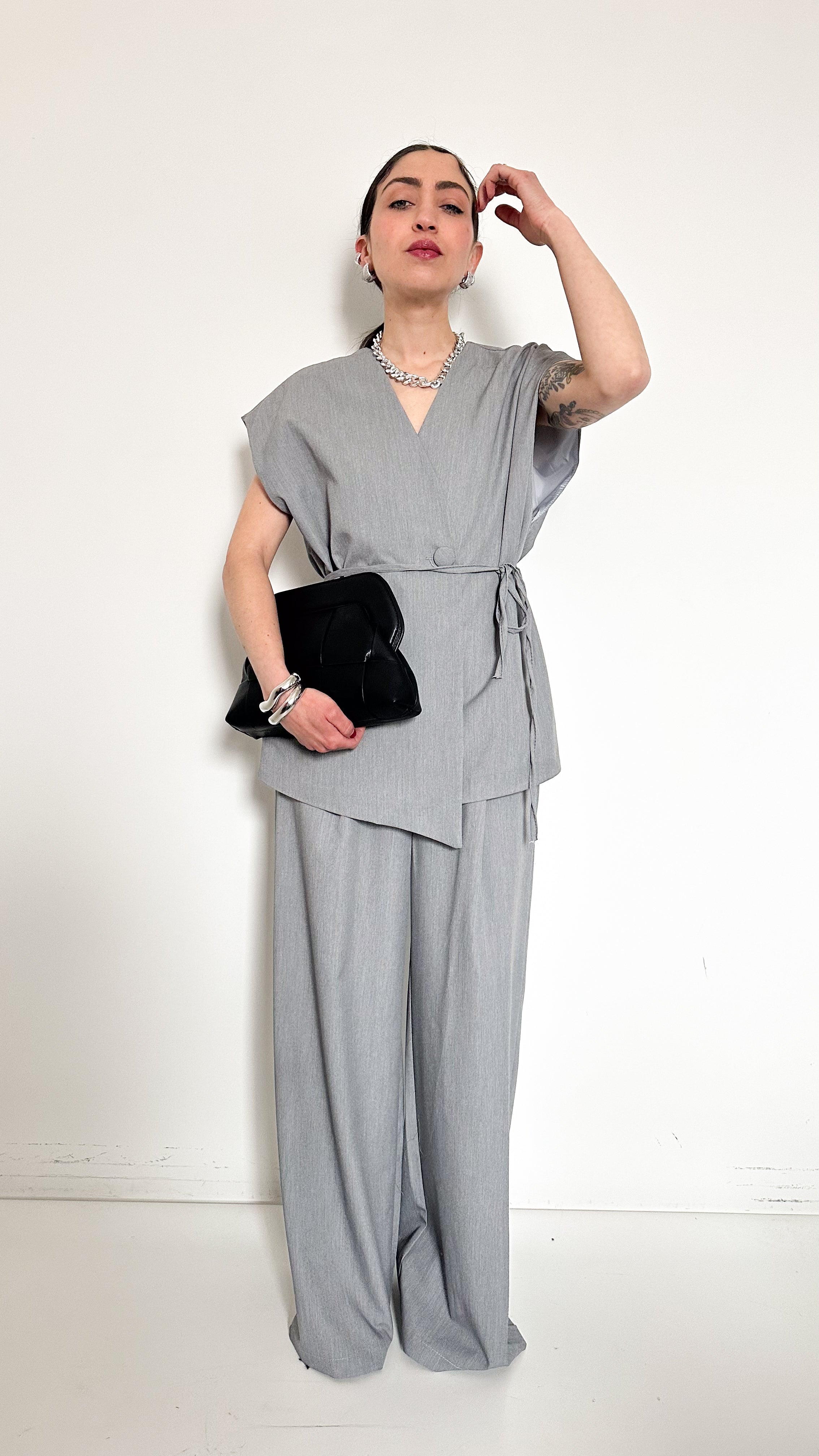 Coordinato Con Cintura Grigio